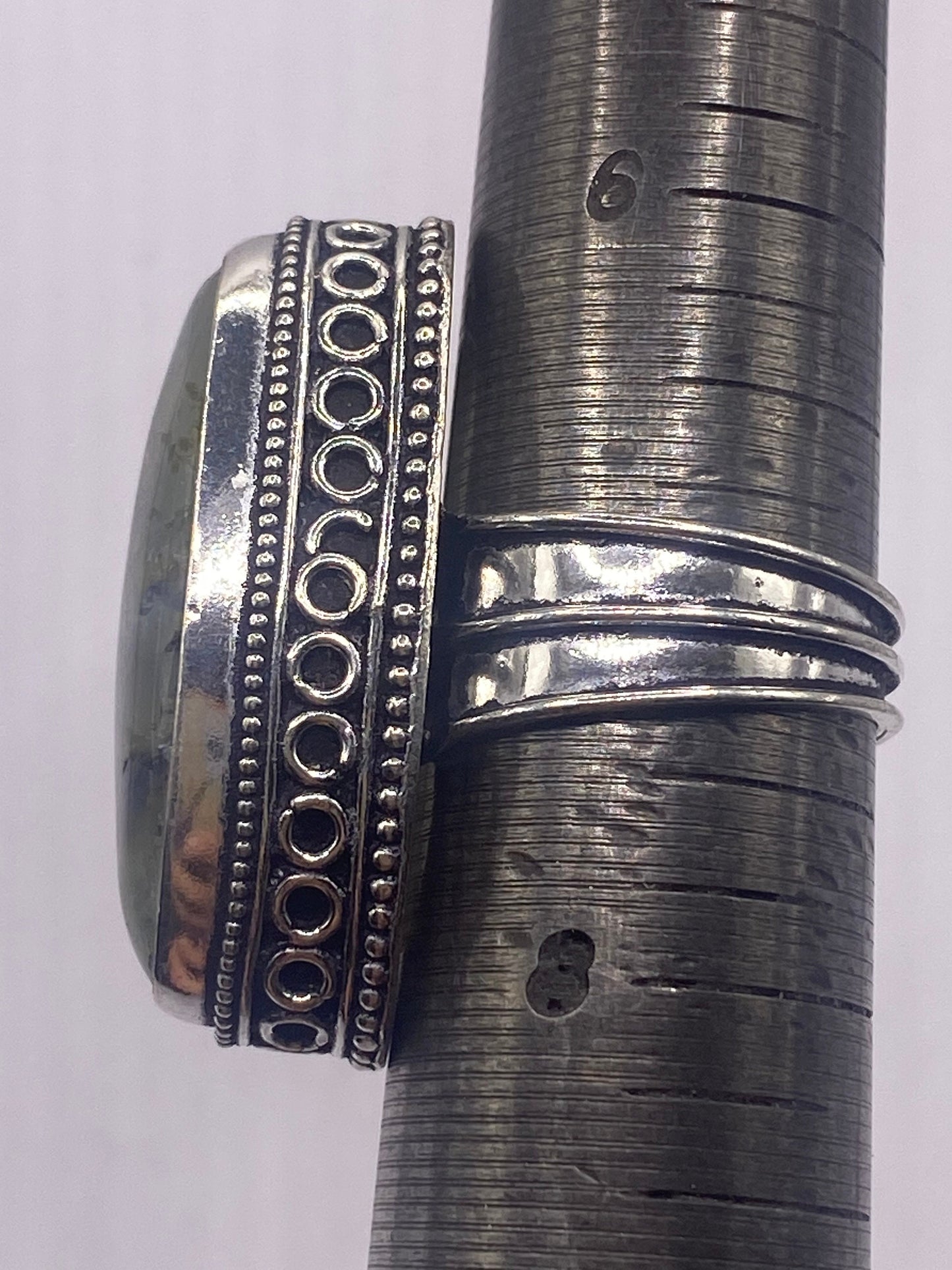 Vintage Green Nephrite Jade White Bronze Statement Ring