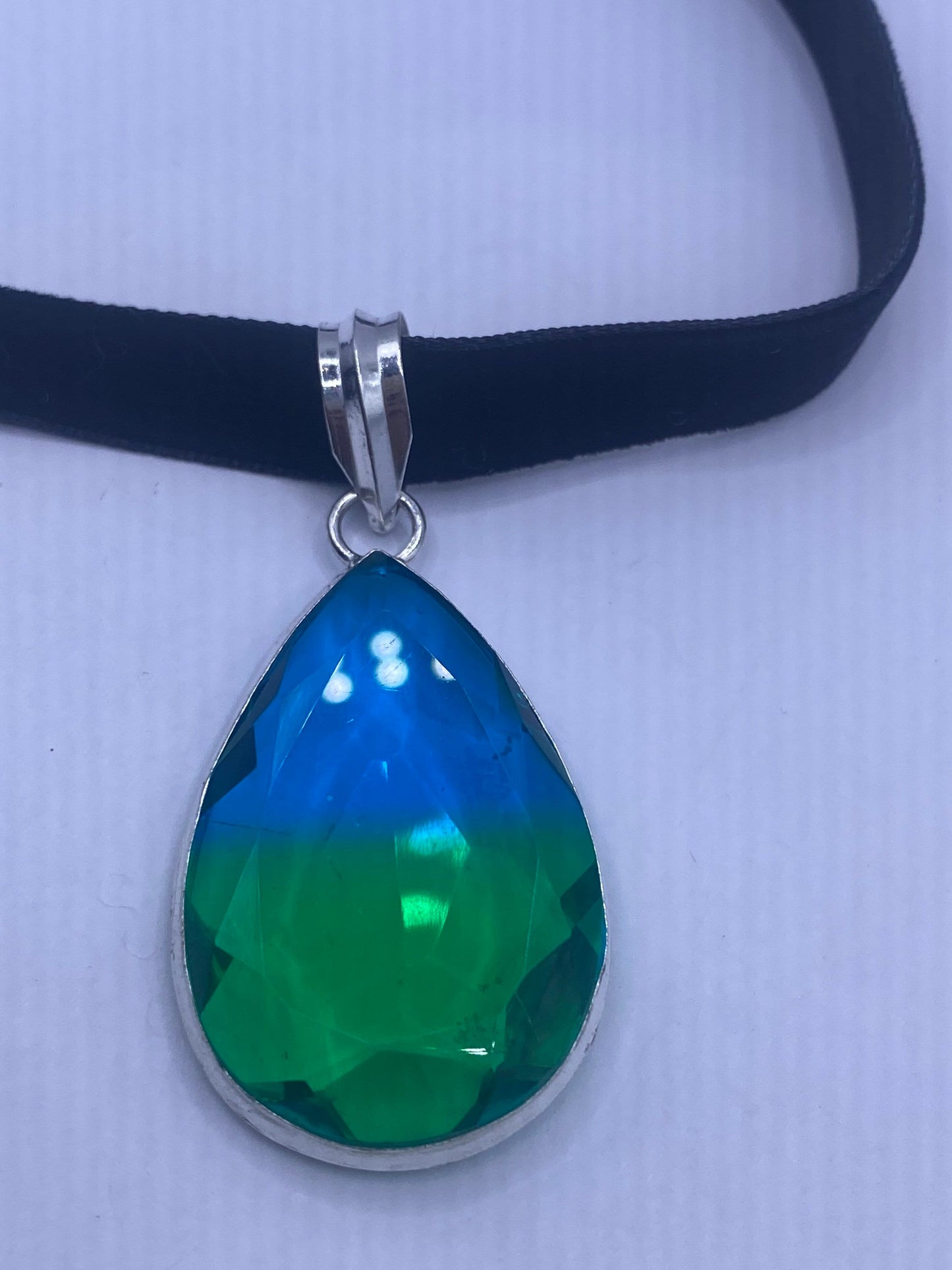 Blue Green Handmade Gothic Silver Finished Genuine Facetted Antique Volcanic Glass Choker Necklace