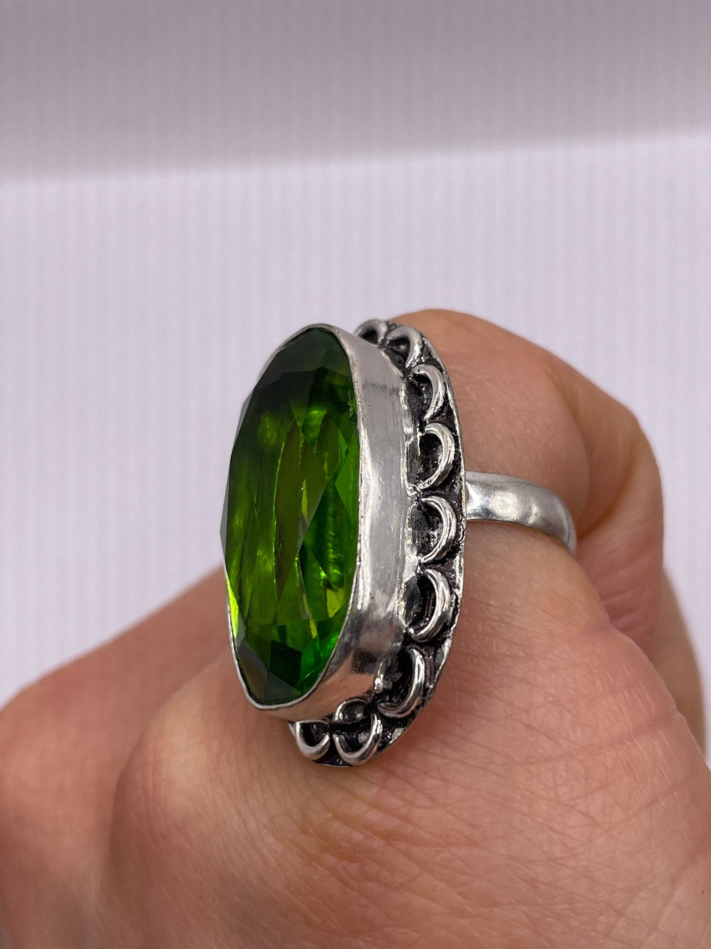 Vintage Green Antique Glass Cocktail Ring