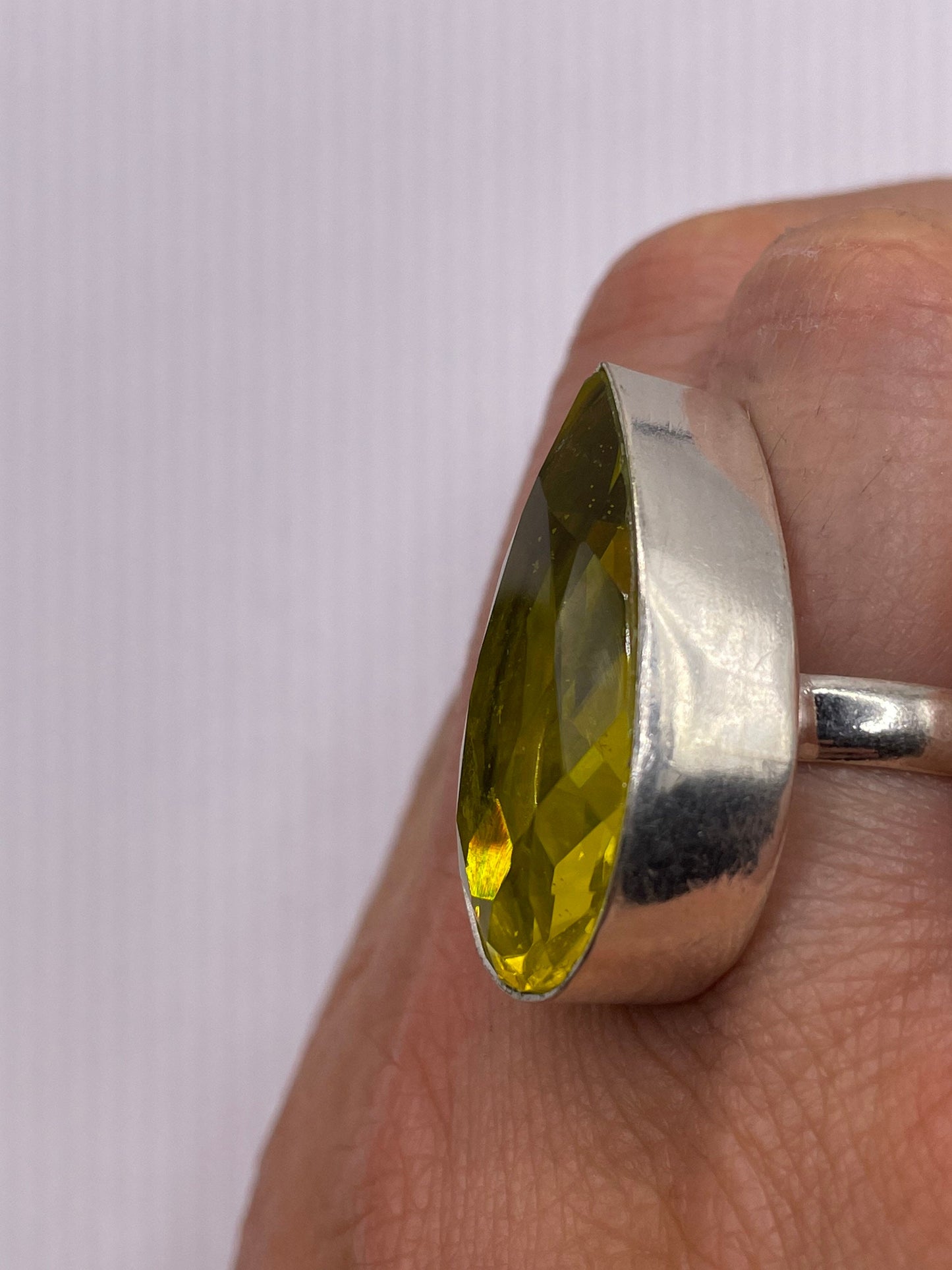 Vintage Yellow Vintage Art Glass Cocktail Ring Size 7