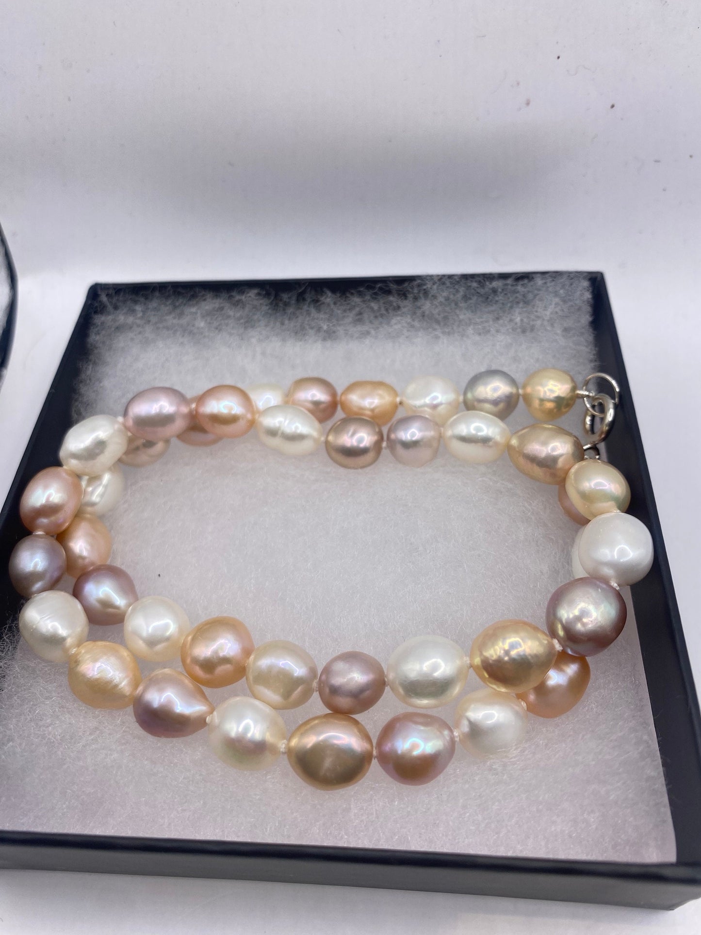 Vintage Hand Knotted Pink Pearl 18 inch Necklace