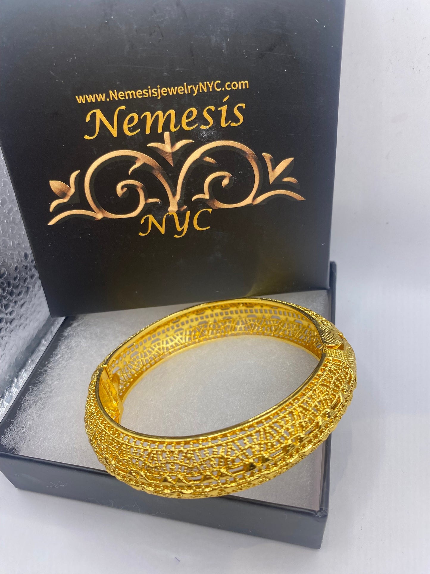 Vintage Bangle Bracelet Golden Bronze filigree