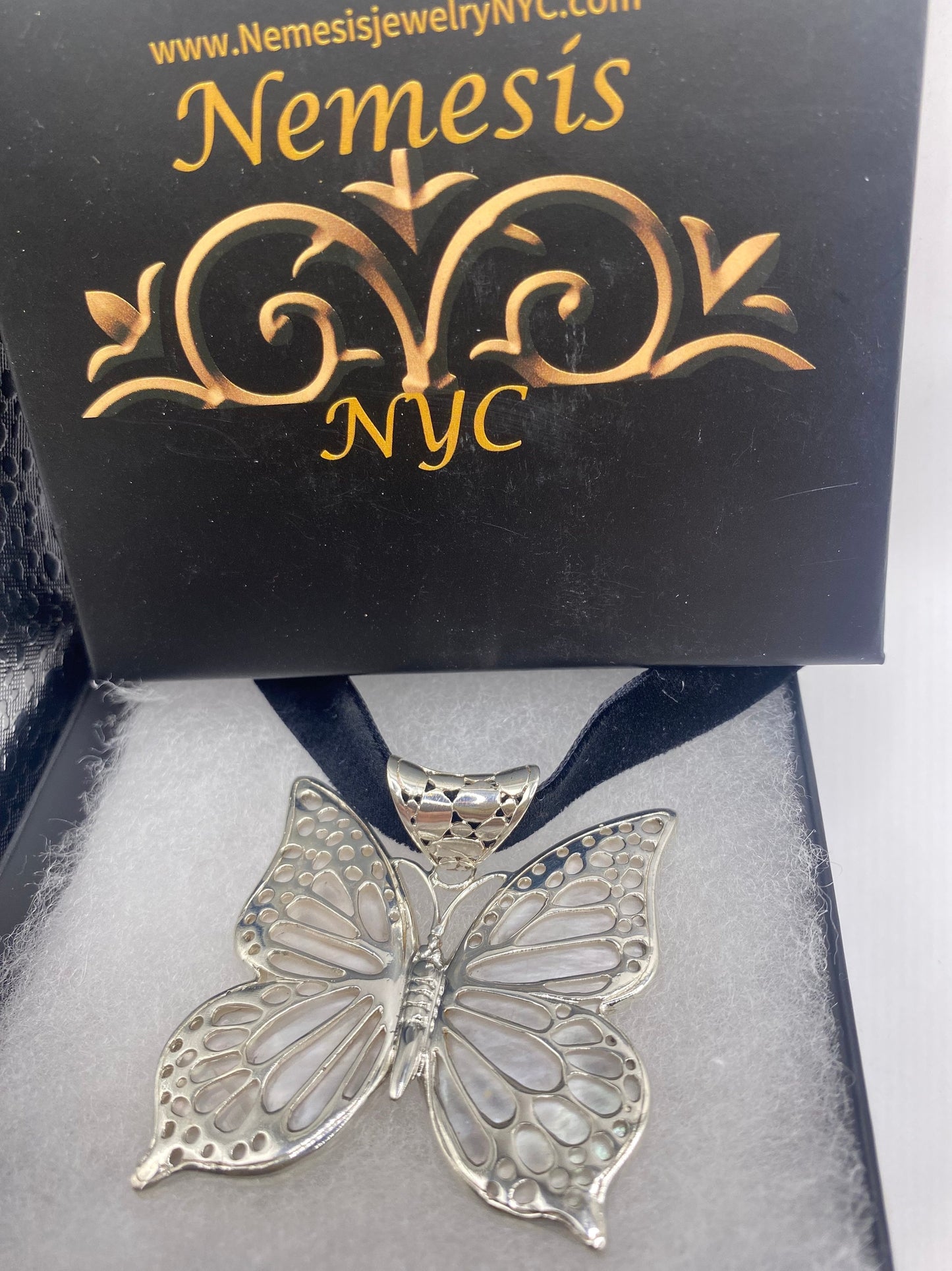 Vintage Butterfly 925 Sterling Silver Mother of Pearl Pendant Necklace