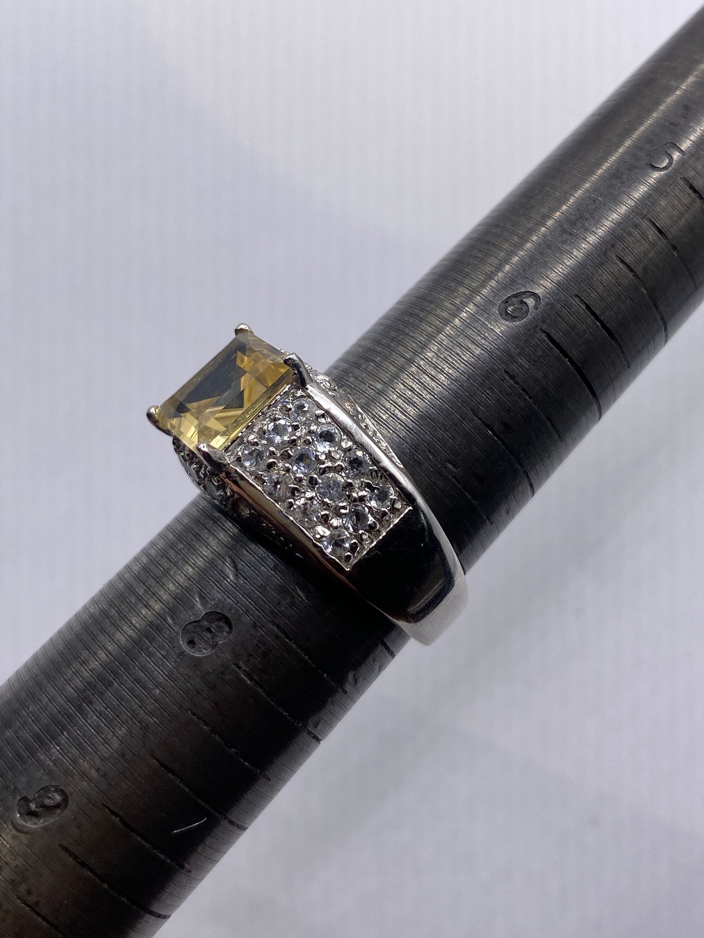 Vintage Golden Citrine 925 Sterling Silver Ring