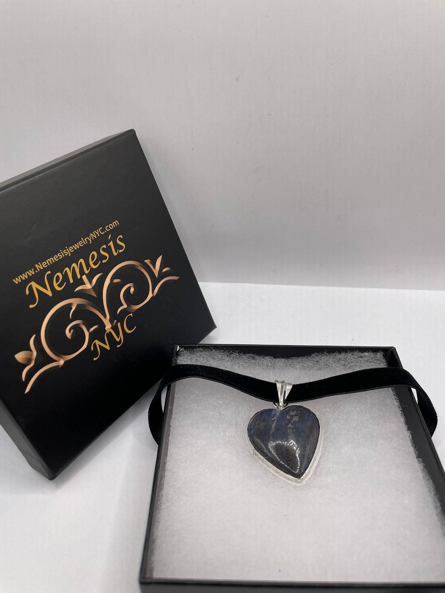 Vintage Heart Antique Colbolt Blue Glass Choker Necklace