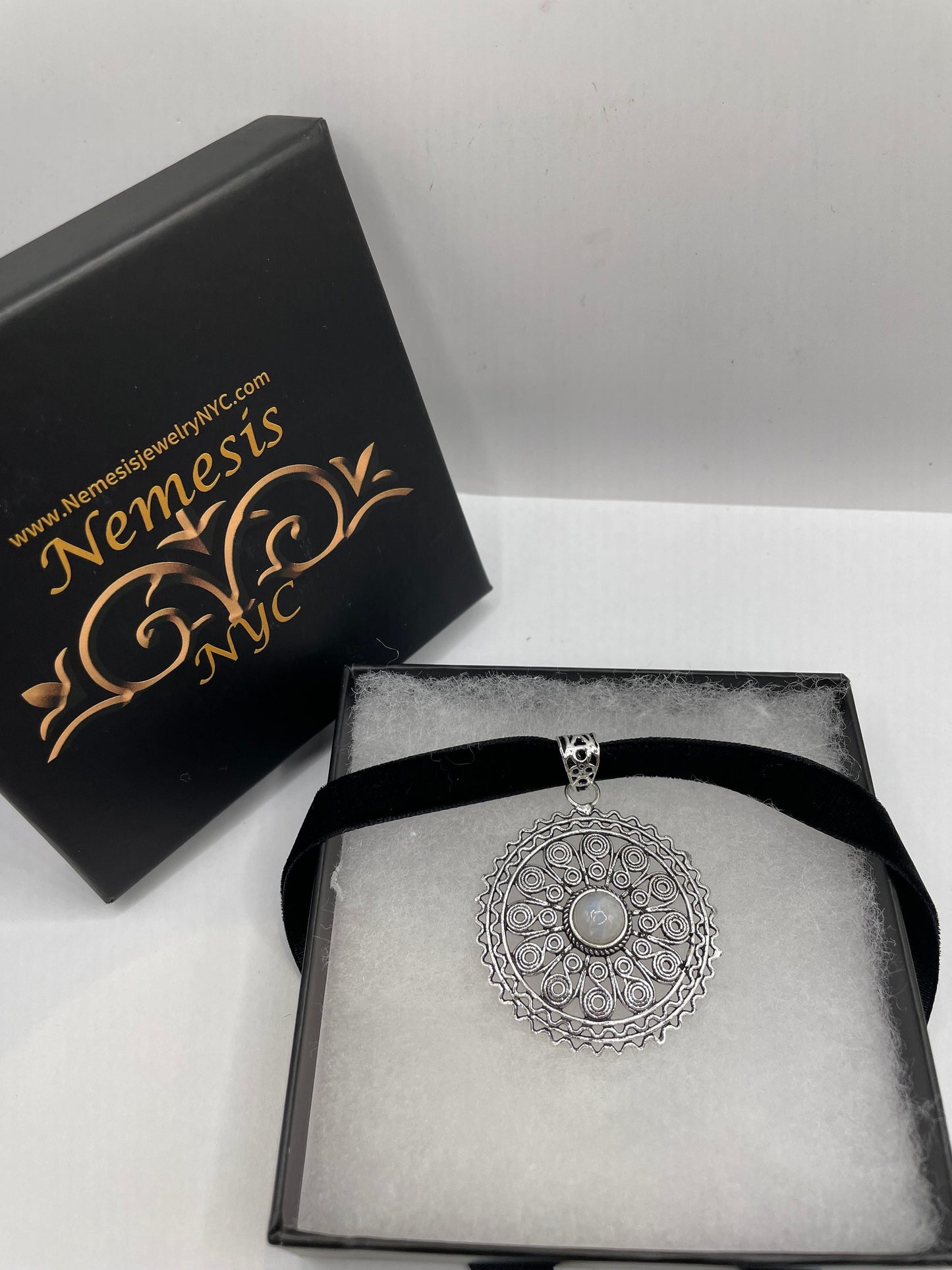 Vintage Rainbow Moonstone Choker Pendant Necklace