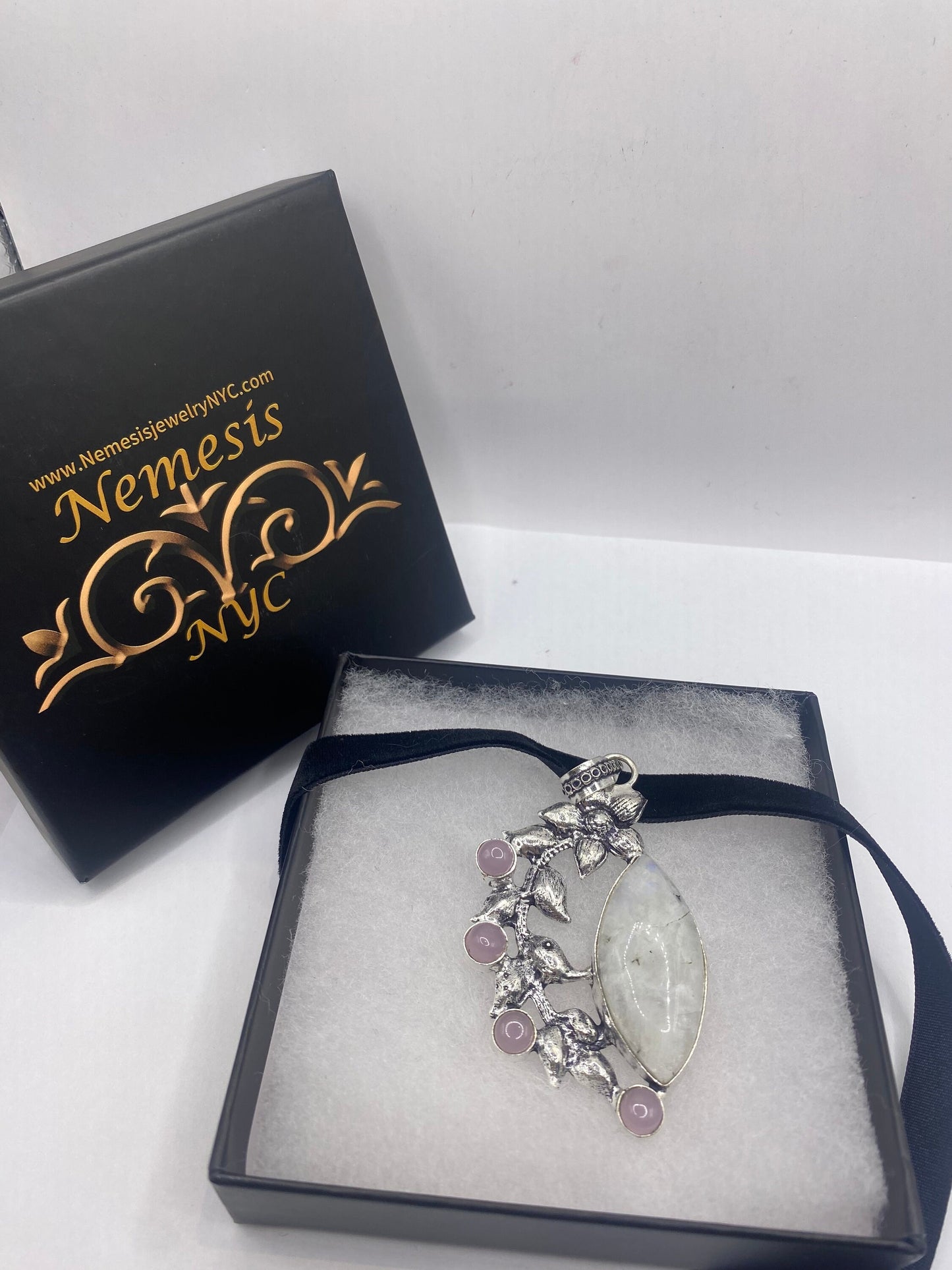 Vintage Rainbow Moonstone Choker Pendant Necklace