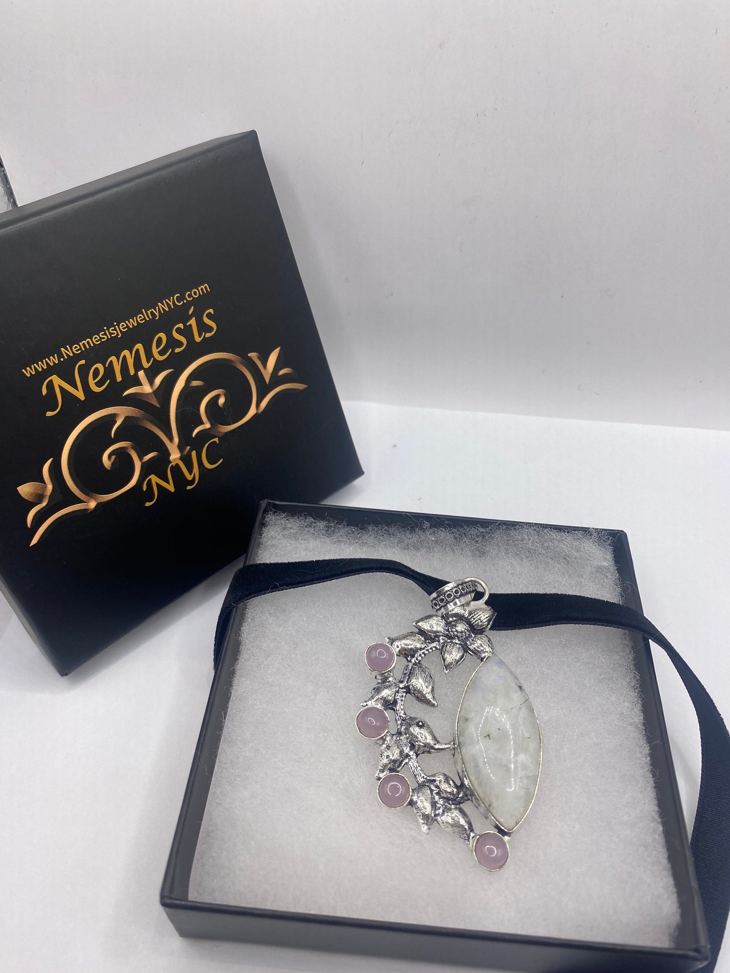 Vintage Rainbow Moonstone Choker Pendant Necklace