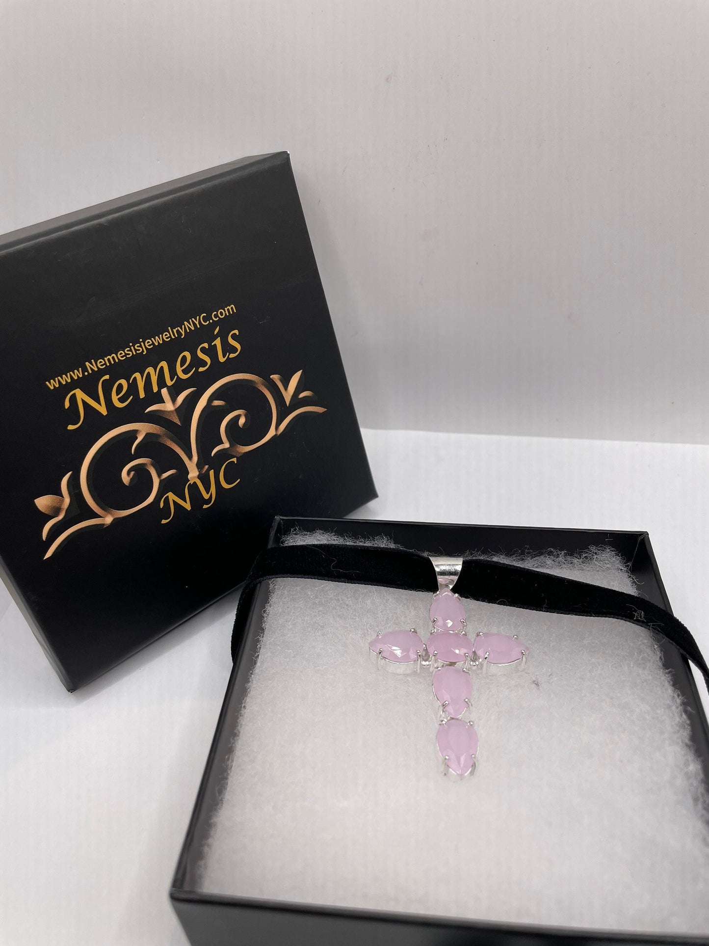 Nemesis Vintage Handmade Silver Finish Rose Quartz Cross Choker Pendant