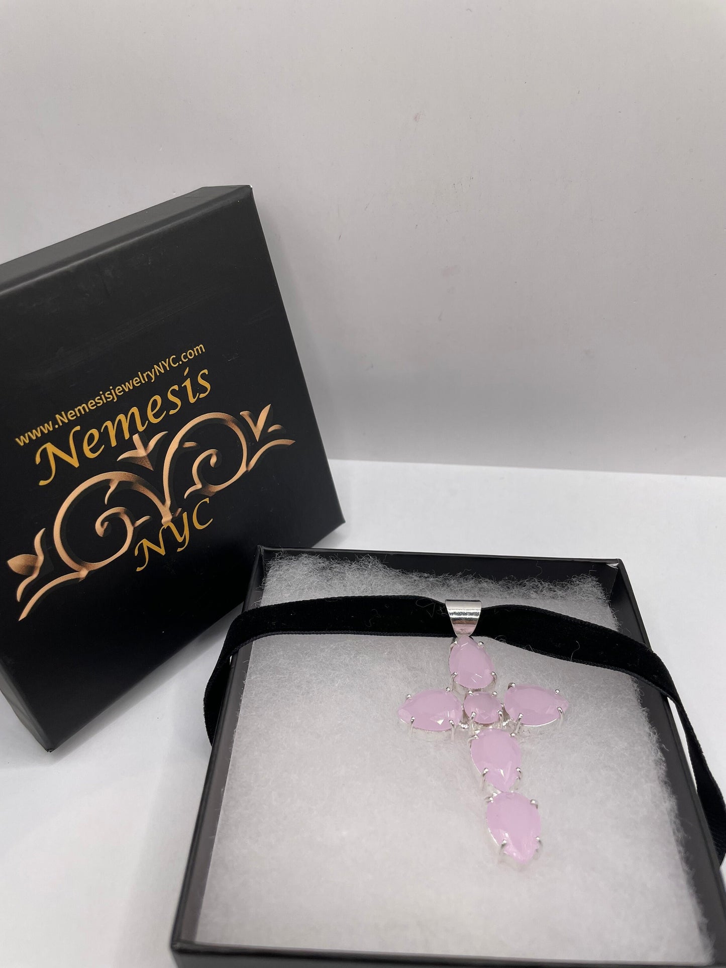 Nemesis Vintage Handmade Silver Finish Rose Quartz Cross Choker Pendant