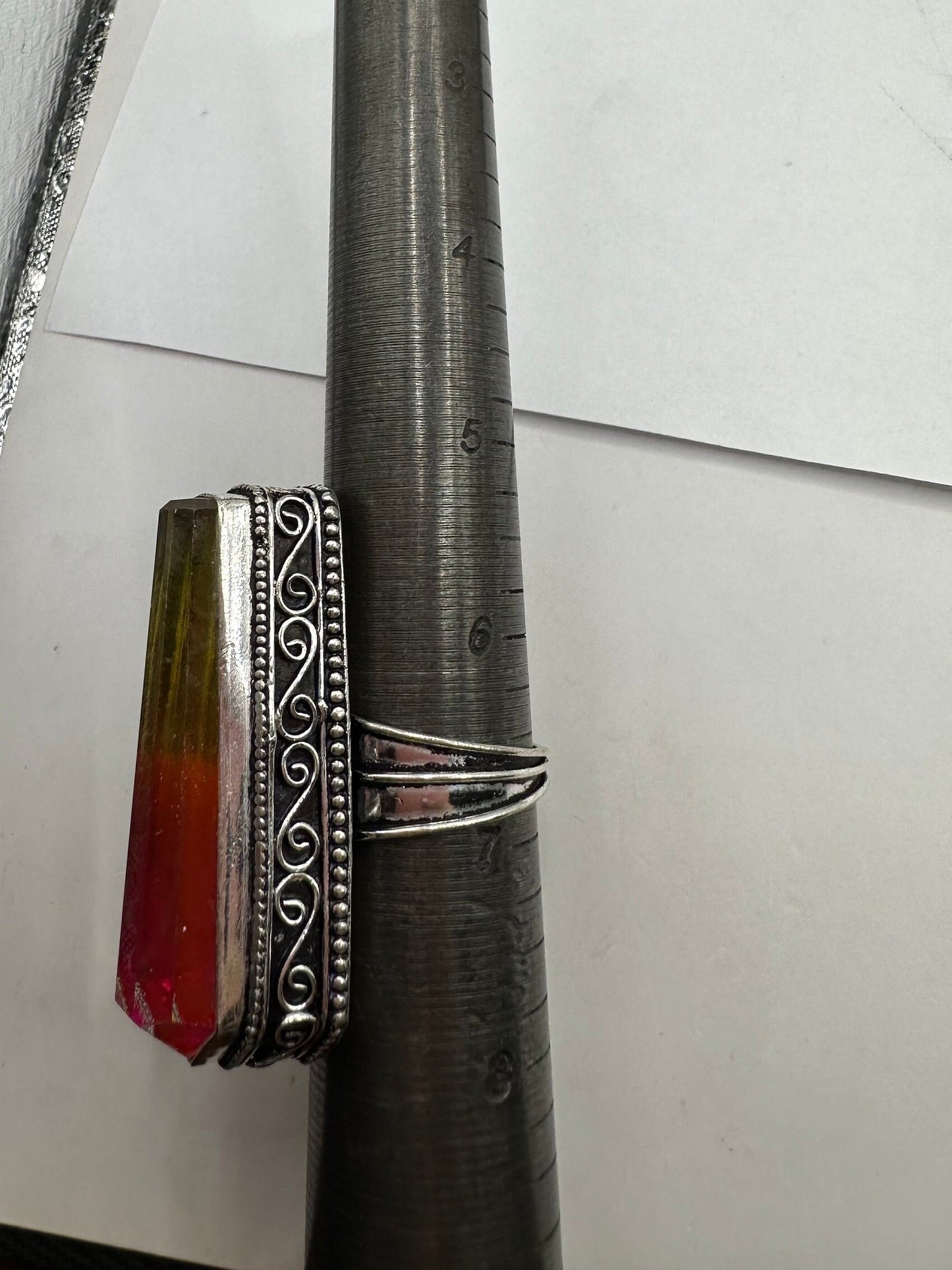 Vintage Shaded Ombré Vintage Art Glass Ring