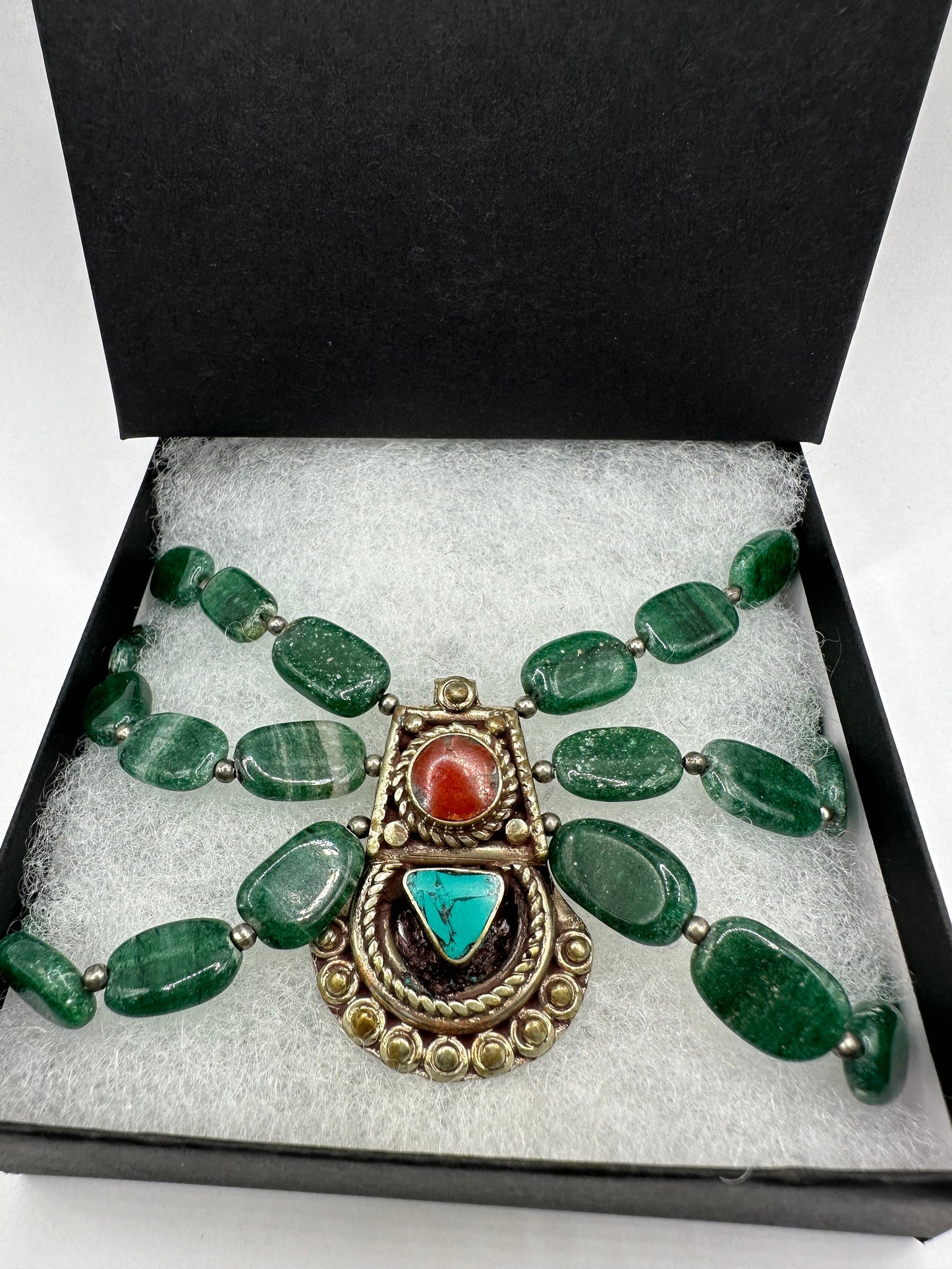 Vintage Green Moss Agate Choker Turquoise Red Coral Pendant