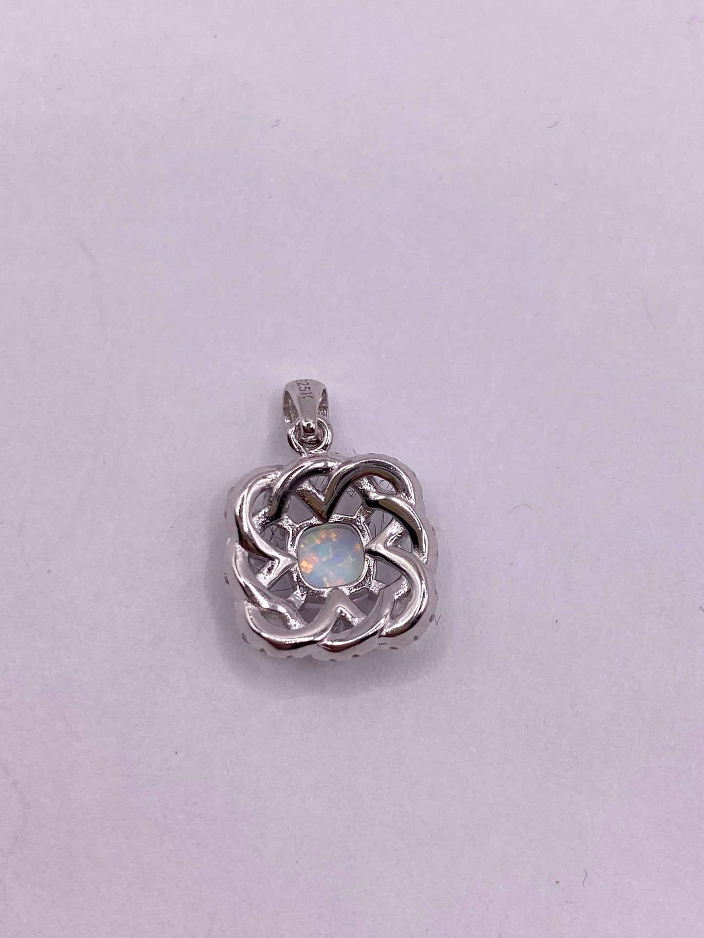 Vintage White Opal Choker Golden 925 Sterling Silver Pendant Necklace