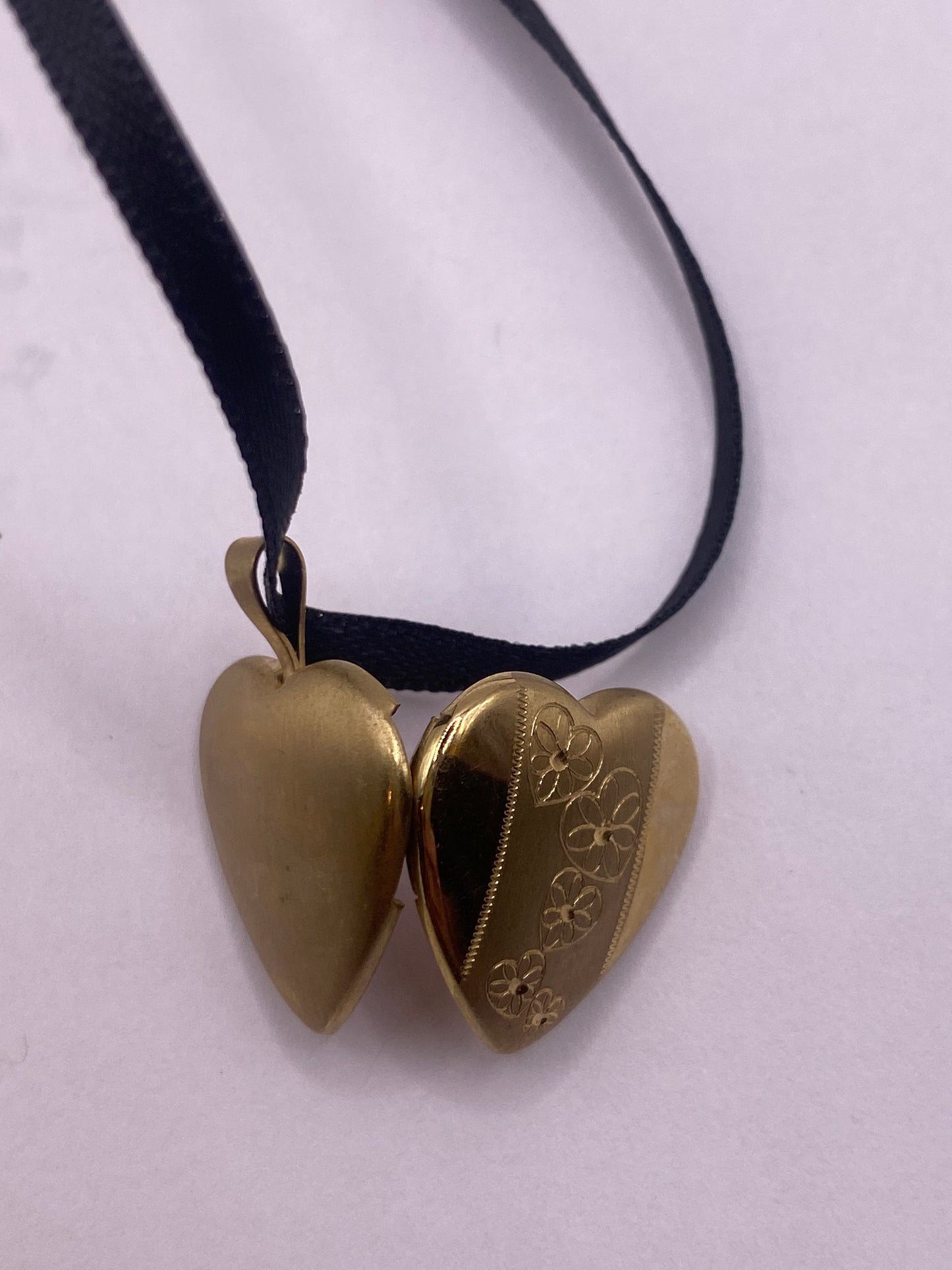Vintage Heart Flower Locket Choker Gold Filled Necklace