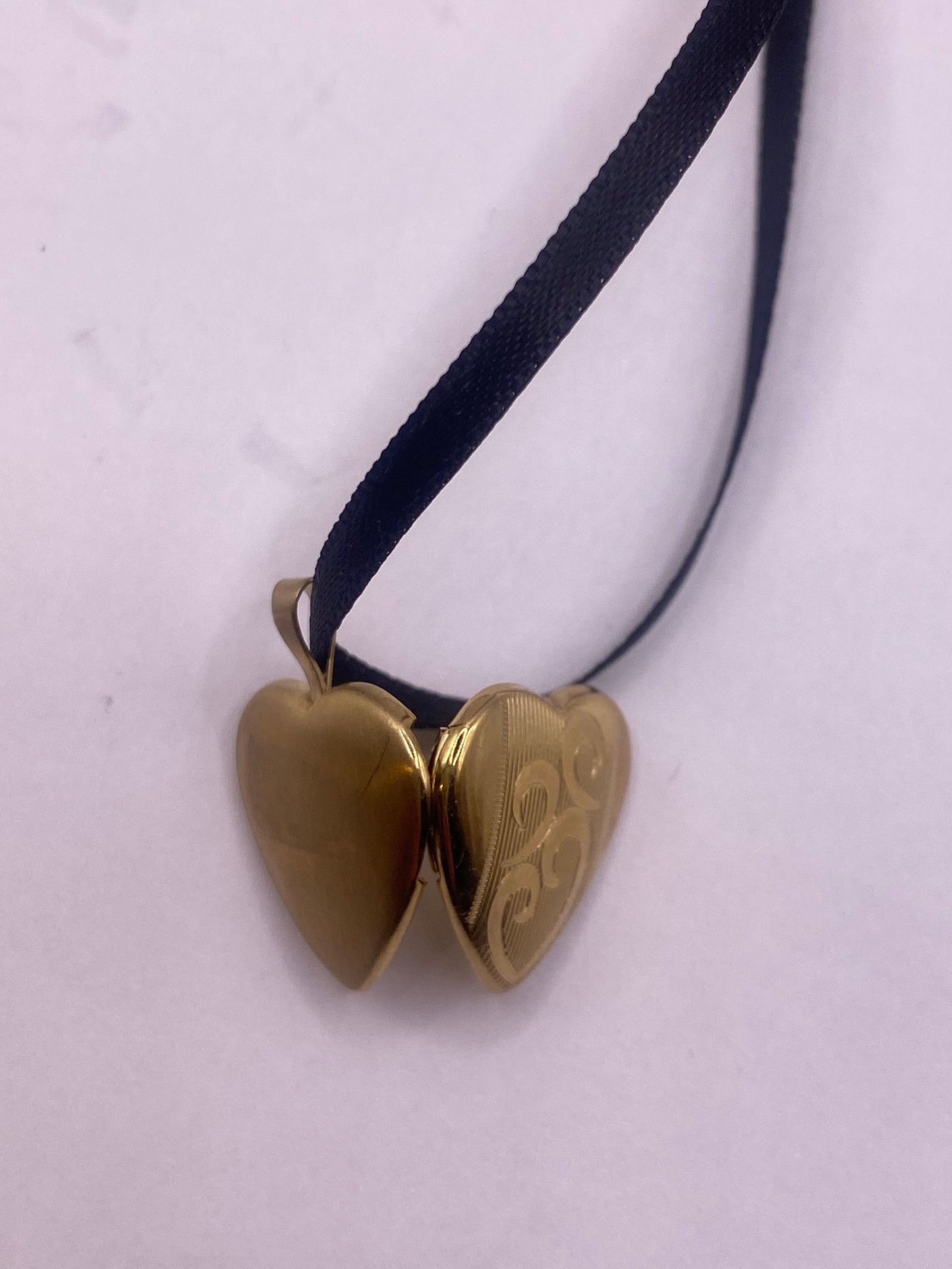 Vintage Heart Flower Locket Choker Gold Filled Necklace
