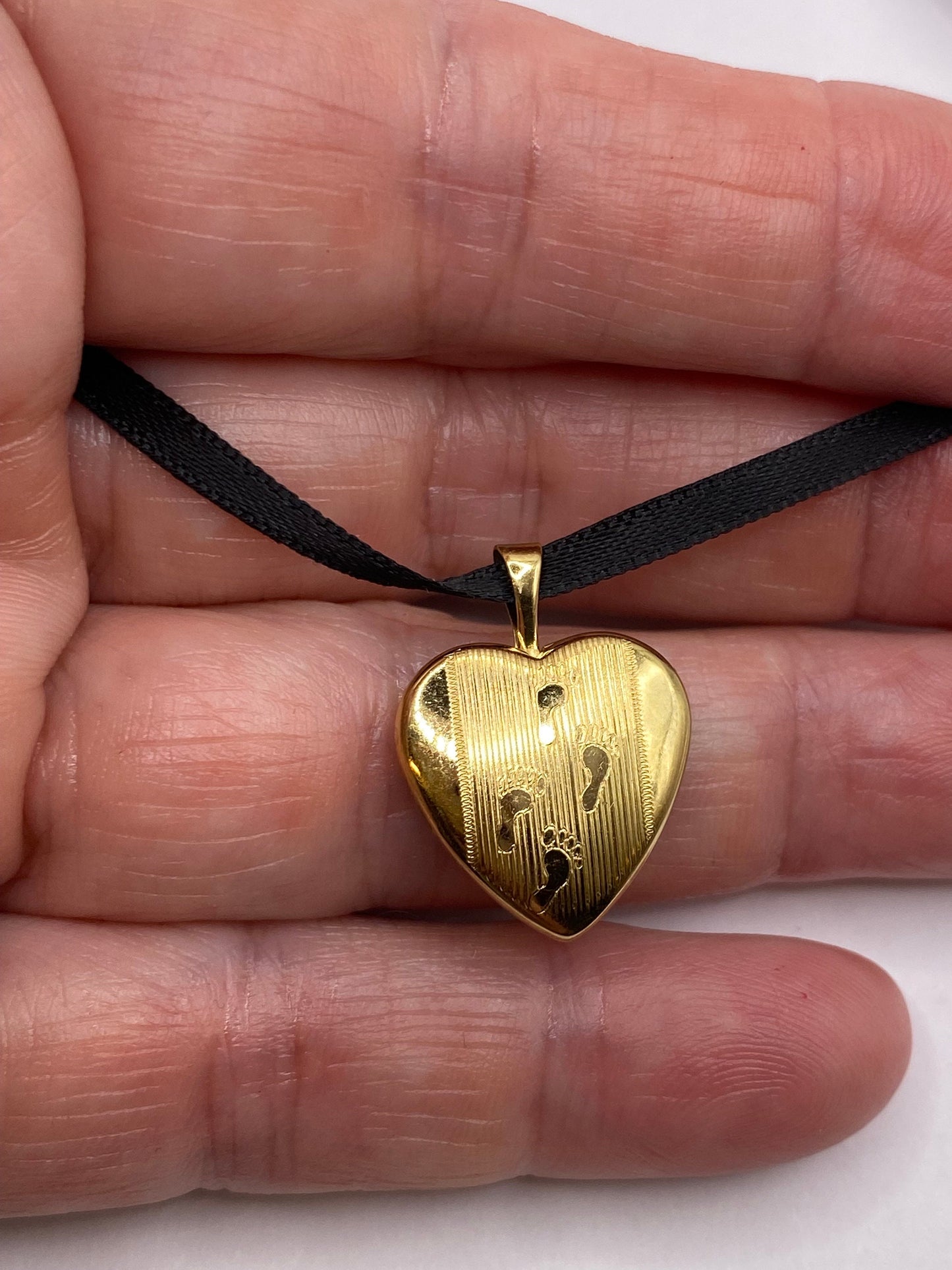 Vintage Heart Christian Footprint Locket Choker Gold Filled Necklace