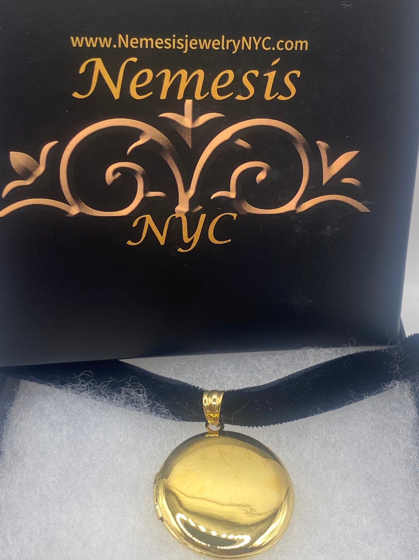 Vintage Gold Locket |Round Photo Charm Stainless Steel Deco Choker Necklace