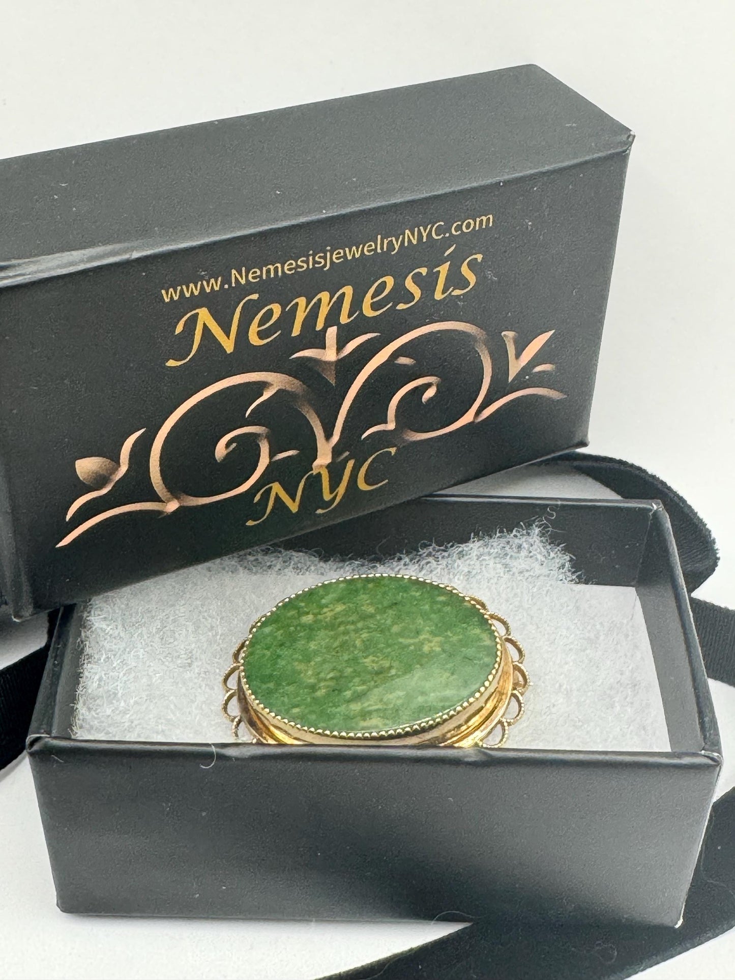 Vintage Green Jade Yellow Gold Filled Brooch Pin