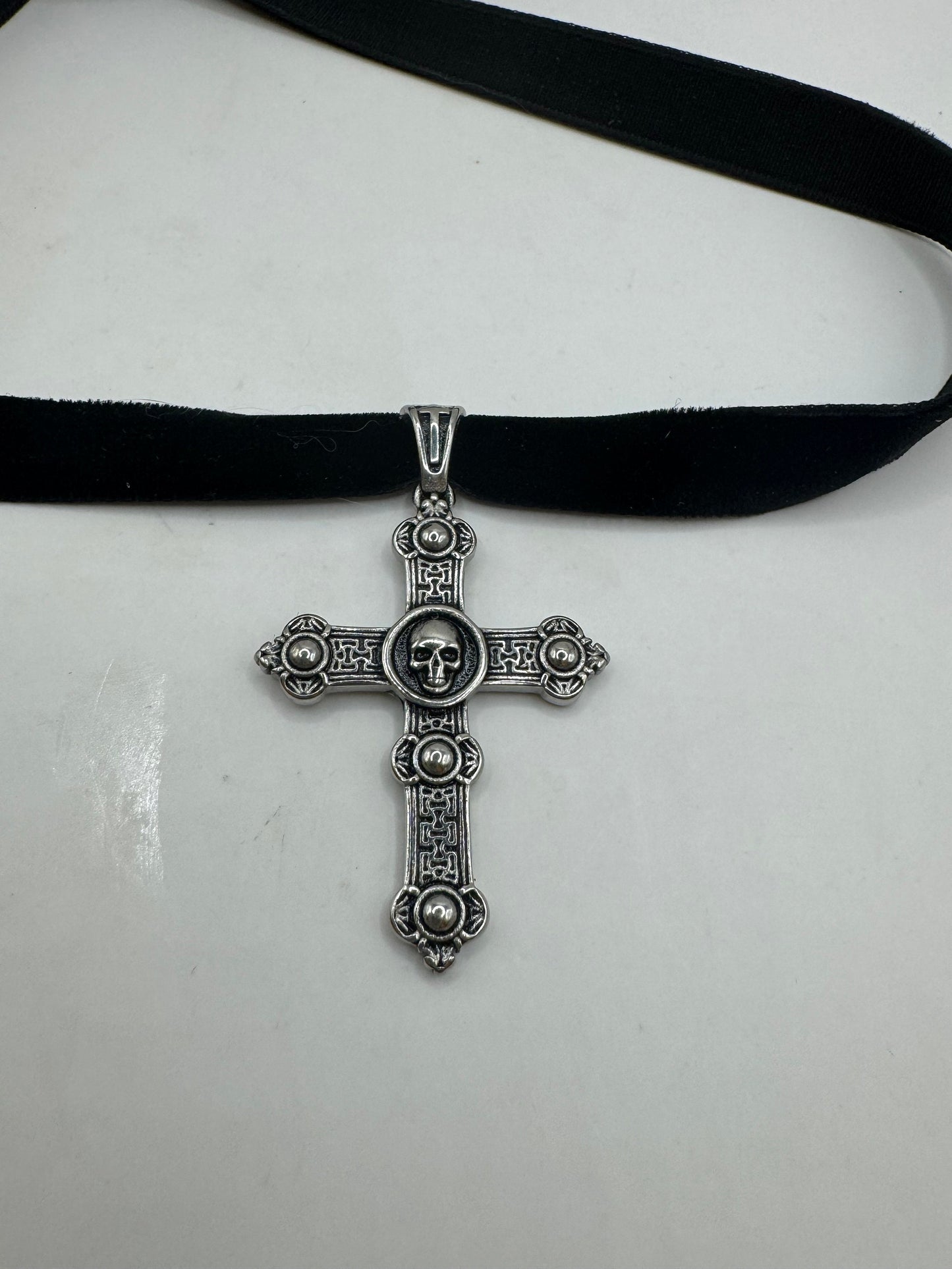 Vintage Celtic Silver Stainless Steel Cross Pendant Necklace