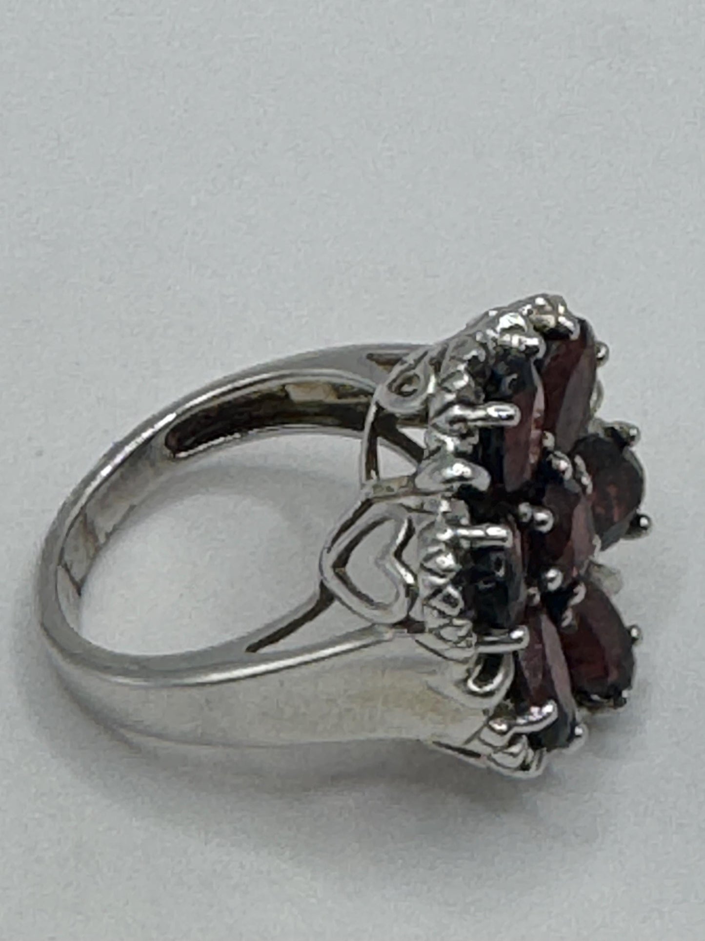 Vintage Genuine Bohemian Garnet 925 Sterling Silver Flower Cocktail Ring