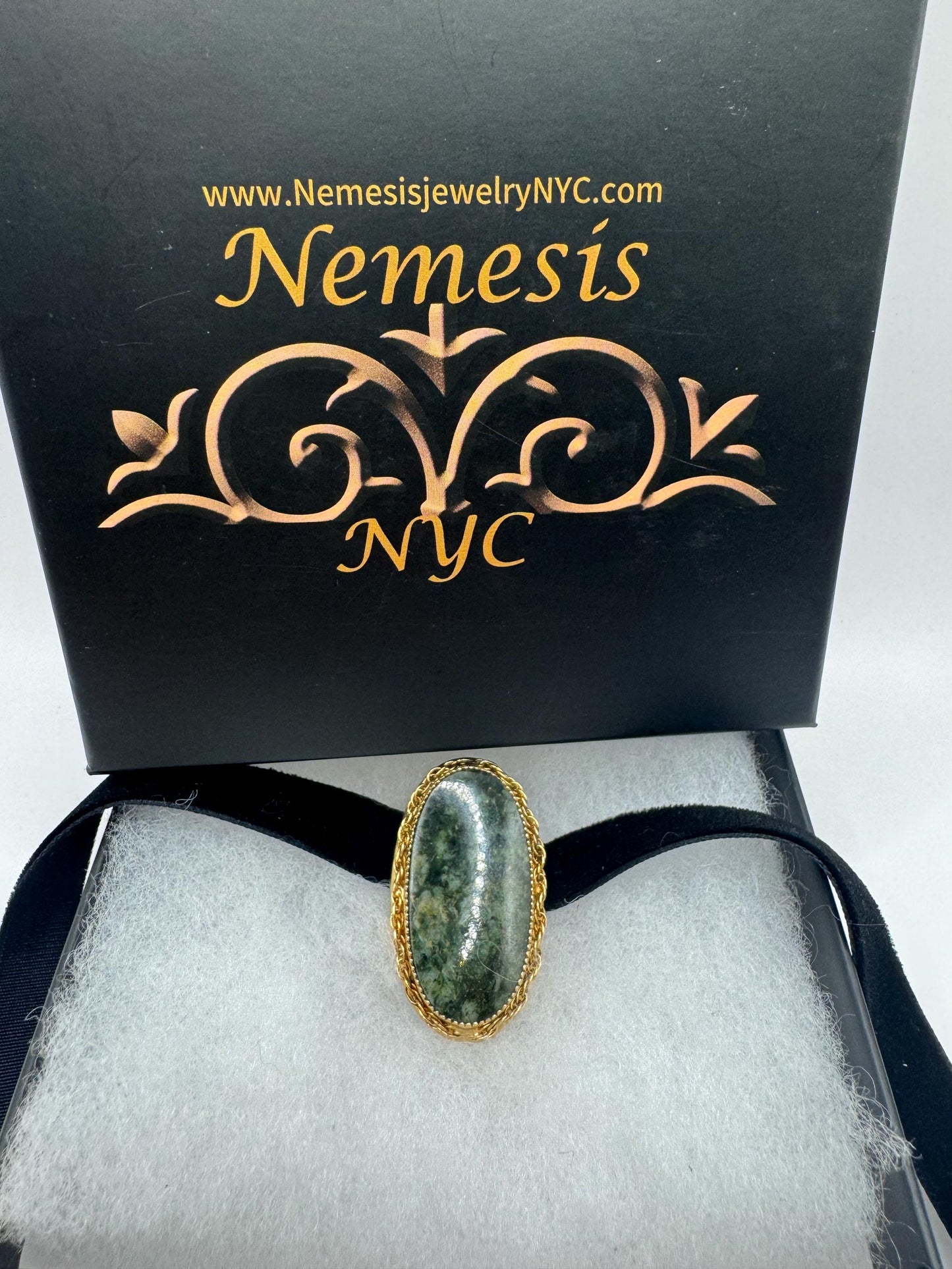 Vintage Green Jade Yellow Gold Filled Brooch Pin