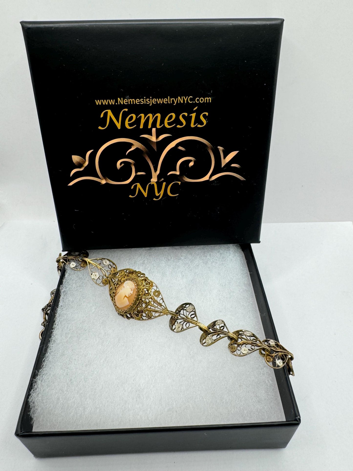 Vintage Cameo Bracelet 925 Sterling Silver 7 inches