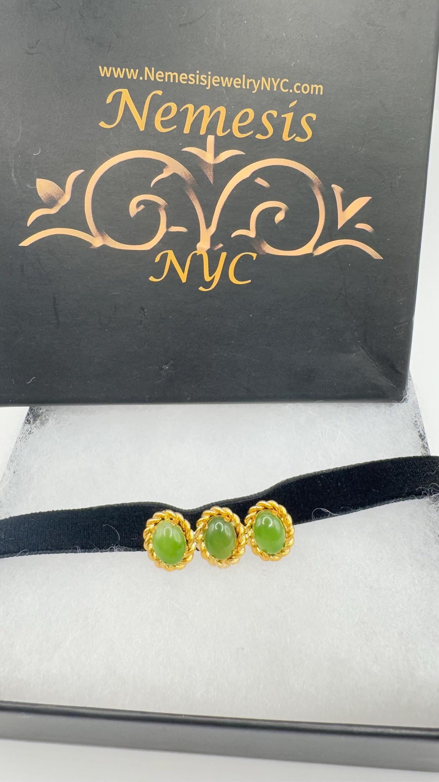 Vintage Green Jade Yellow Gold Filled Brooch Pin