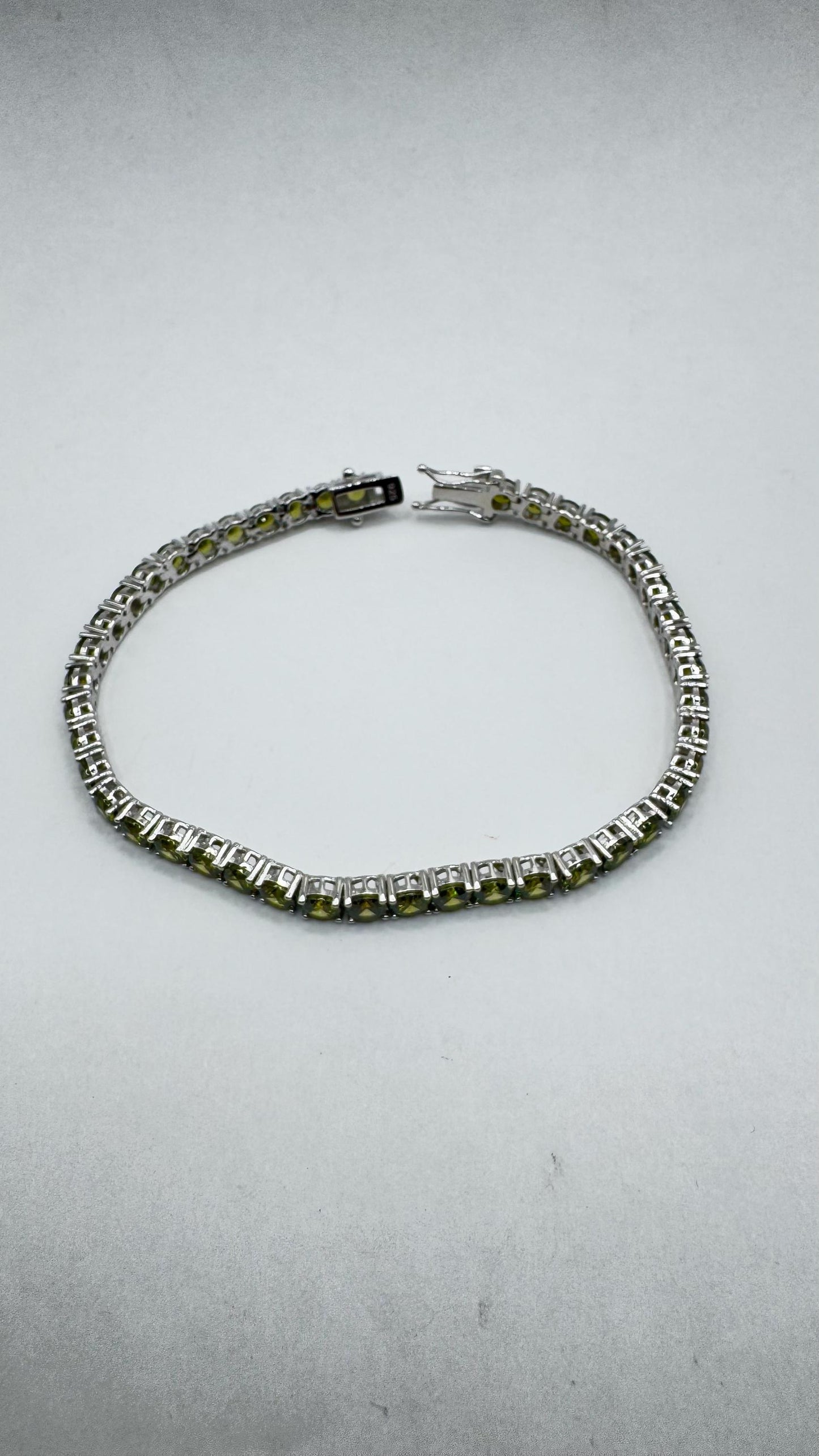 Vintage Handmade Genuine Peridot 925 Sterling Silver Tennis Bracelet
