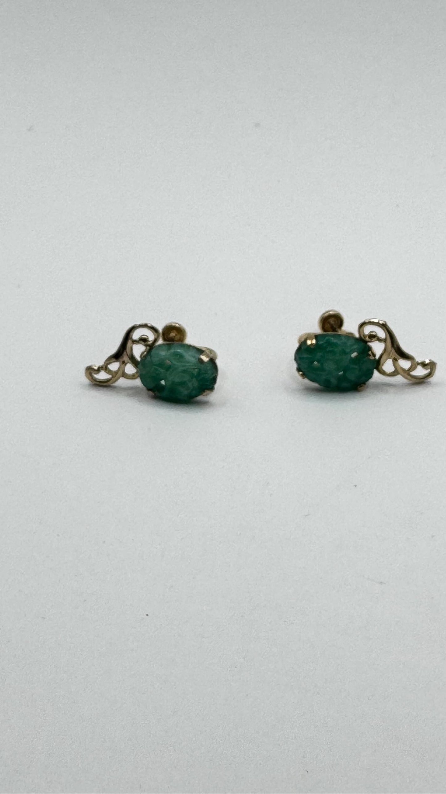 Vintage Genuine Green Jade Gemstone 12k Gold Filled Screw Clip Earrings