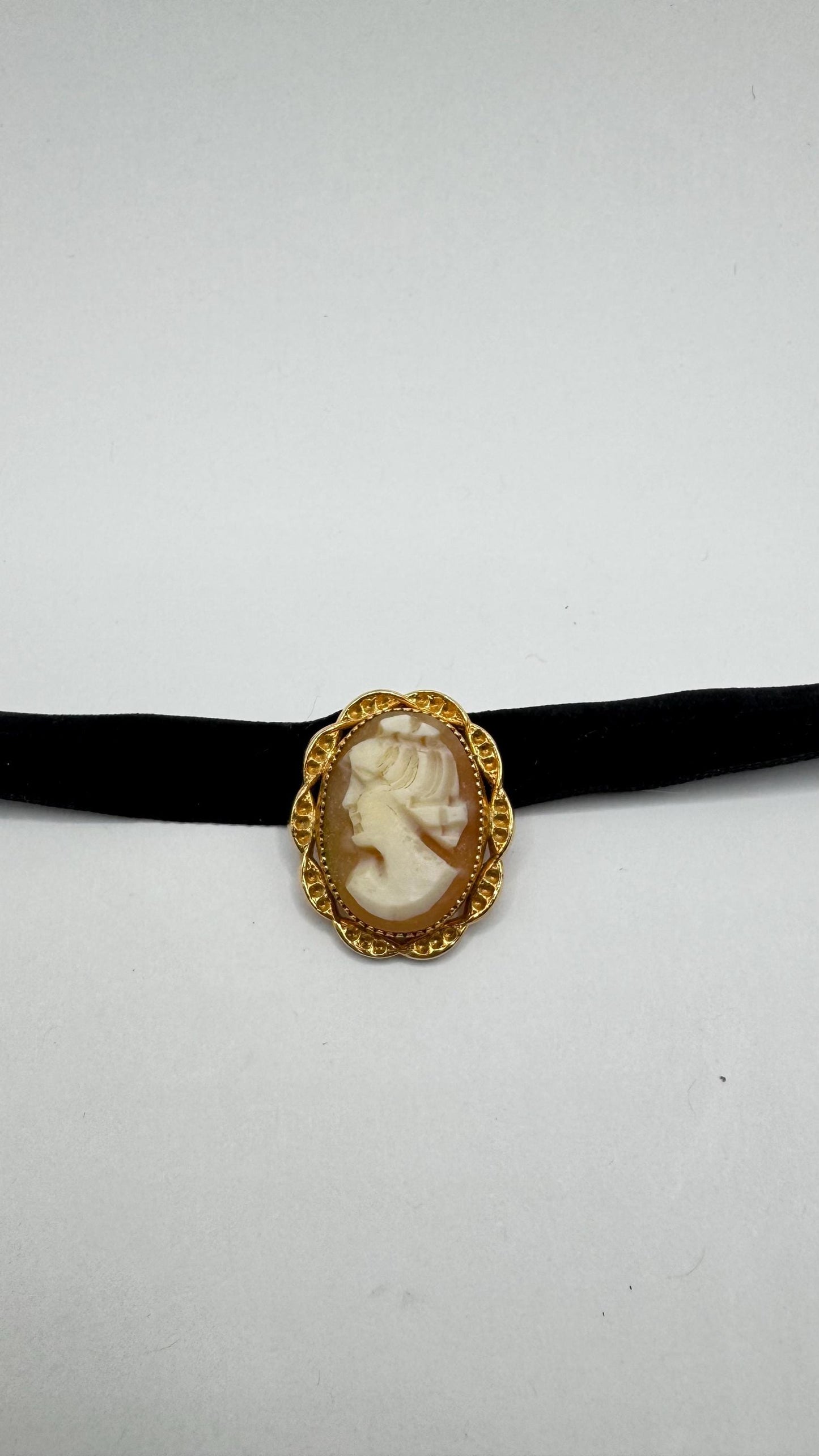 Vintage Shell Cameo Yellow Gold Filled Brooch | Pin Black Velvet Choker