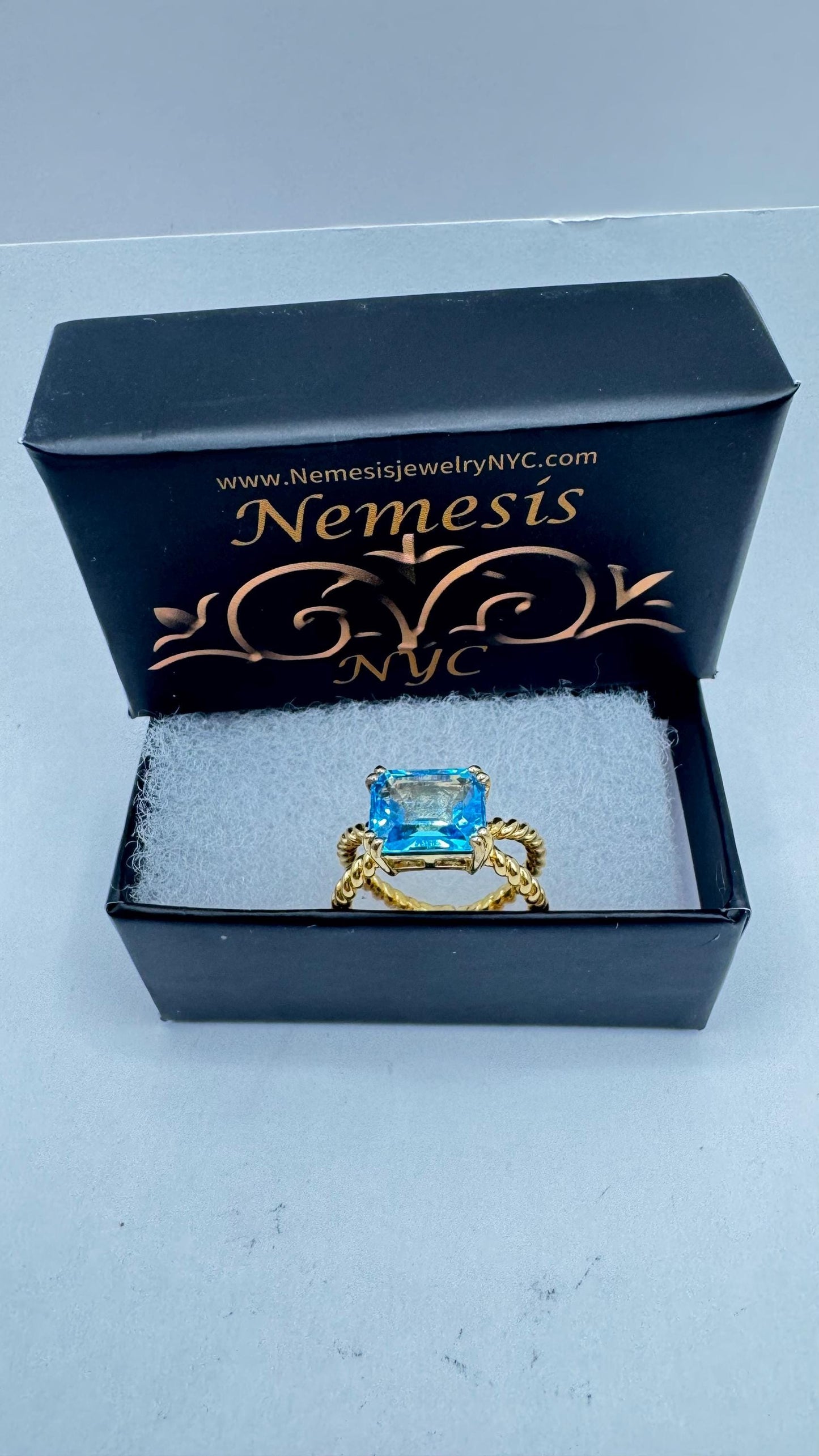 Vintage Genuine Blue Topaz Gold 925 Sterling Silver Ring