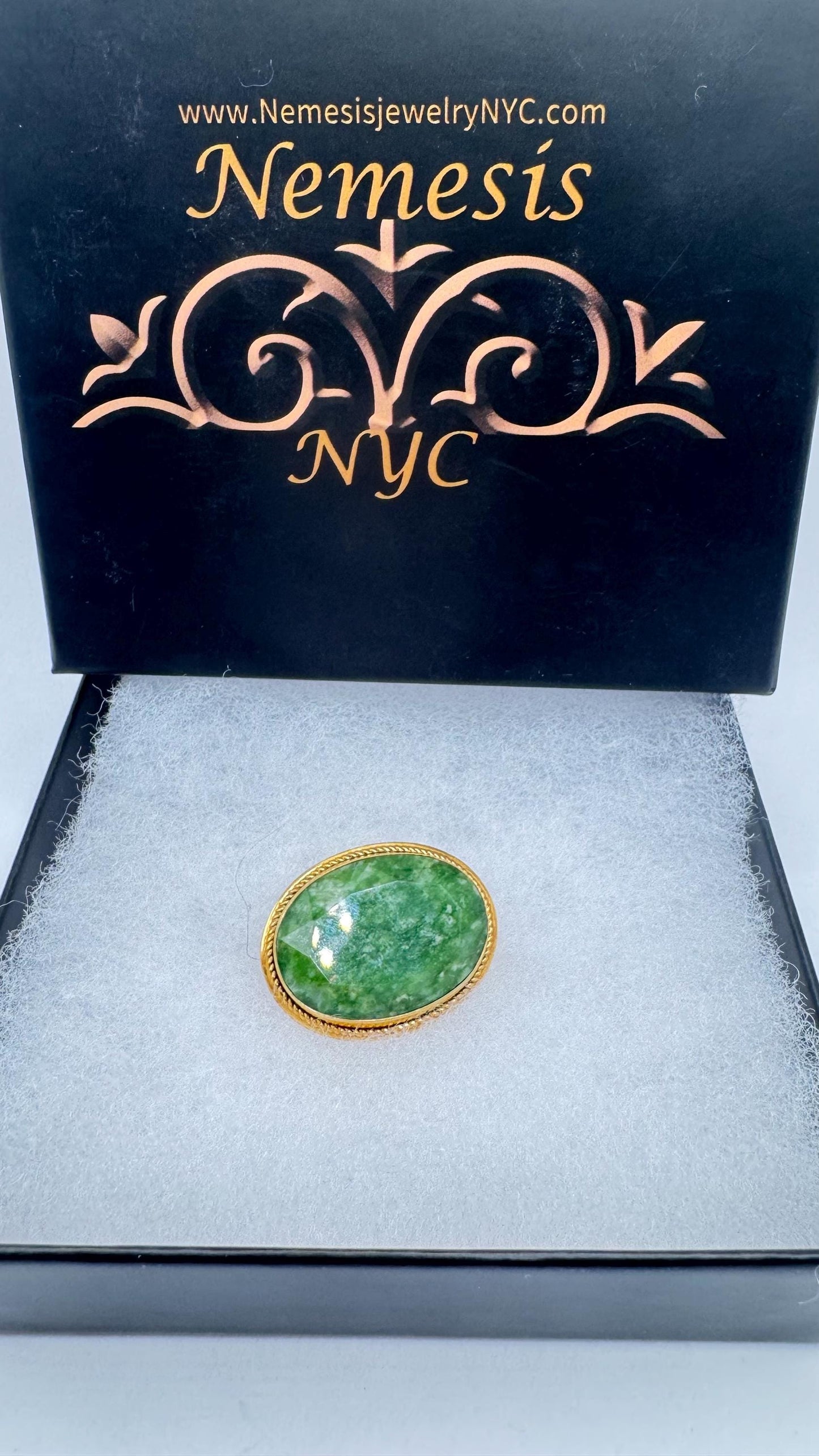 Vintage Green Jade Yellow Gold Filled Brooch Pin