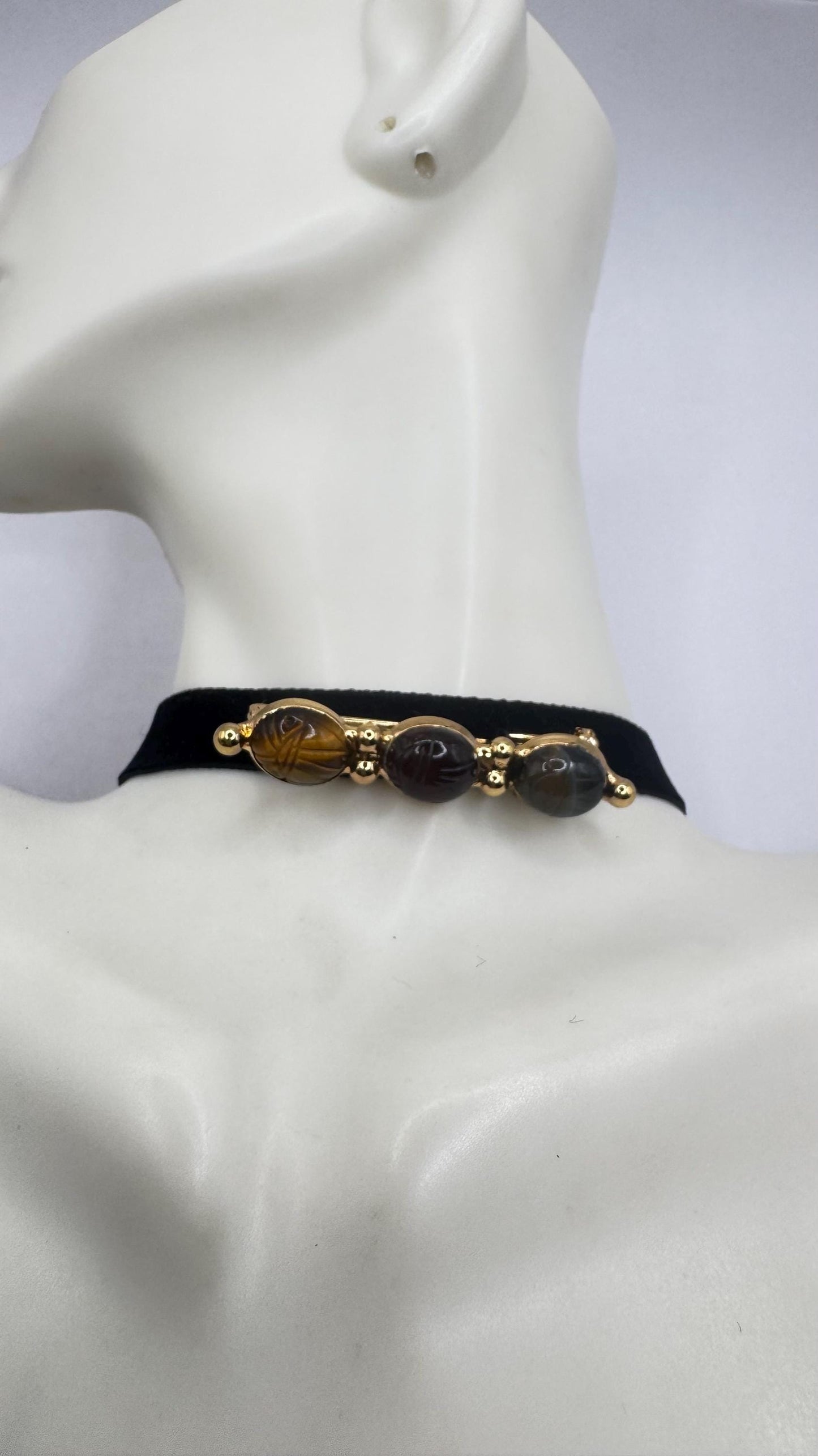 Vintage Scarab Carved Yellow Gold Filled Brooch Pin