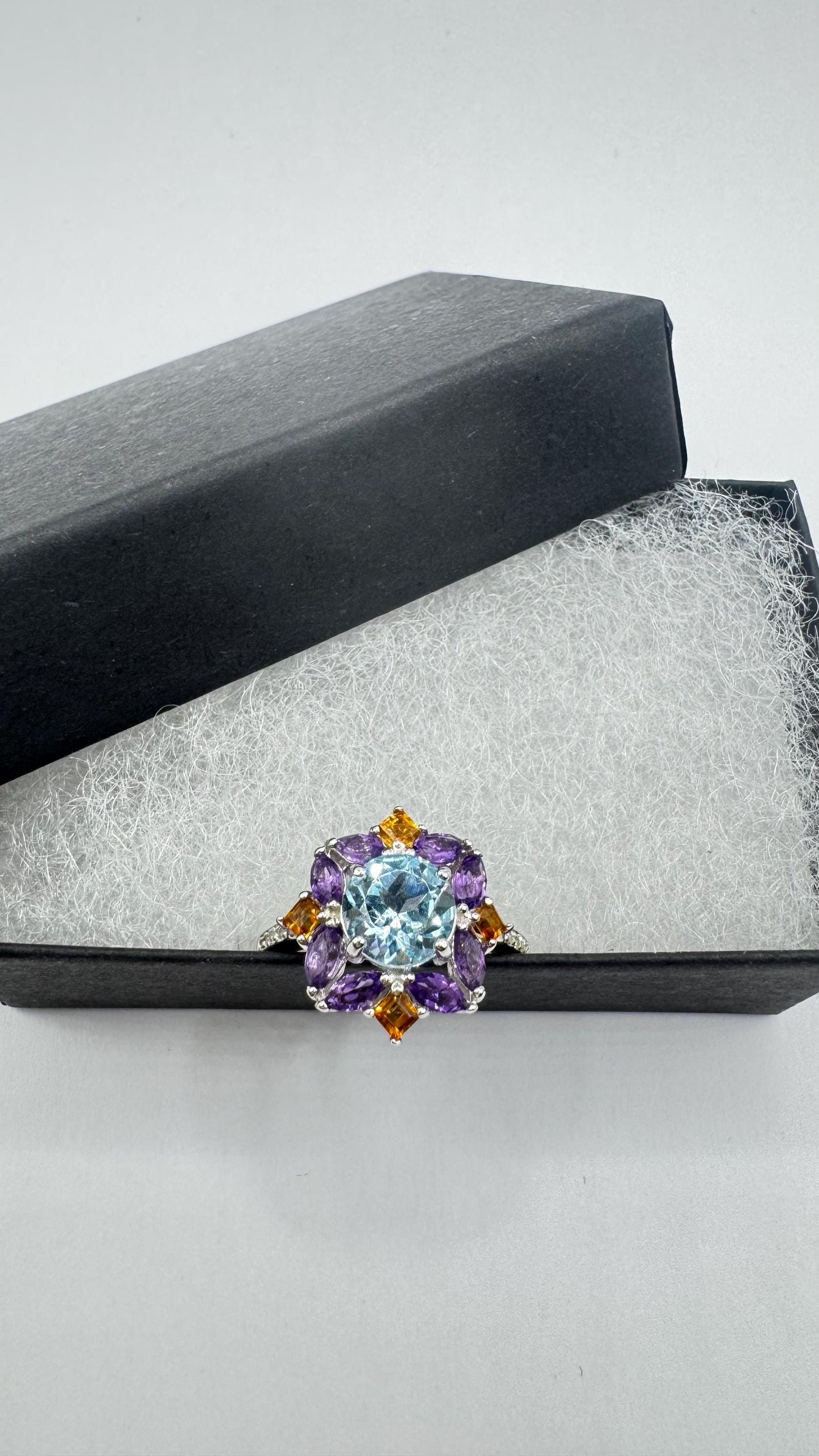 Vintage Blue Topaz and Amethyst Ring 925 Sterling Silver Gothic Cocktail