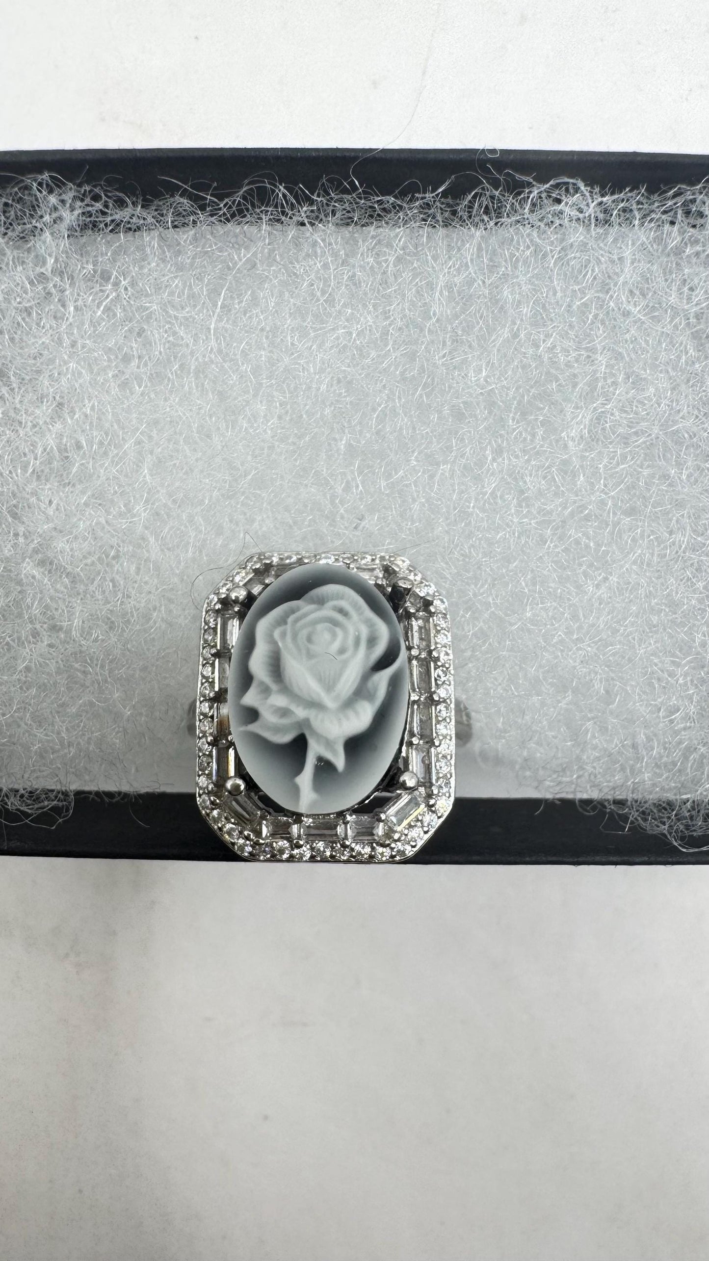 Vintage Black Onyx Rose Cameo Gold 925 Sterling Silver Cocktail Ring