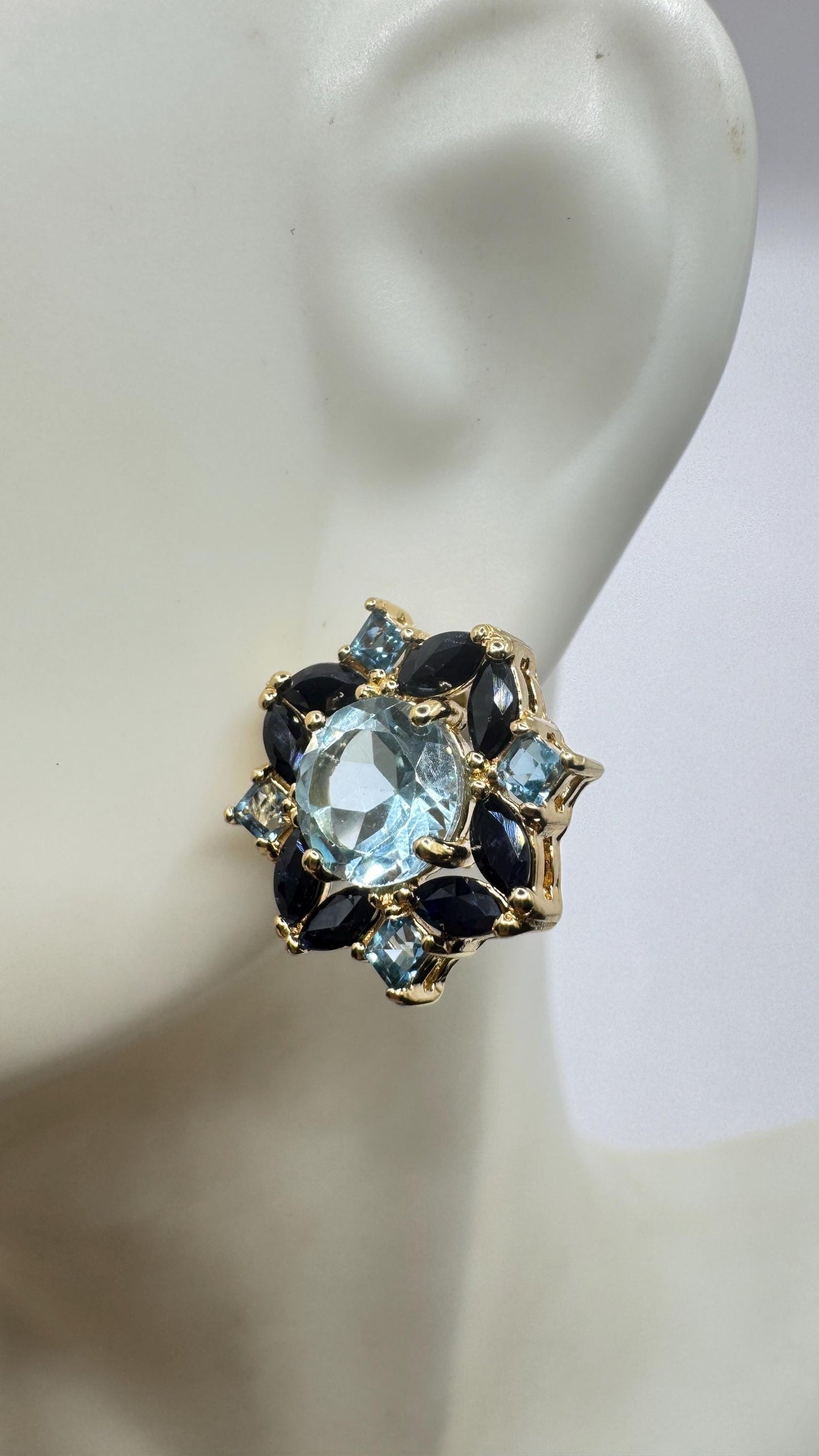 Vintage blue topaz sapphire 925 Sterling Silver Post Earrings