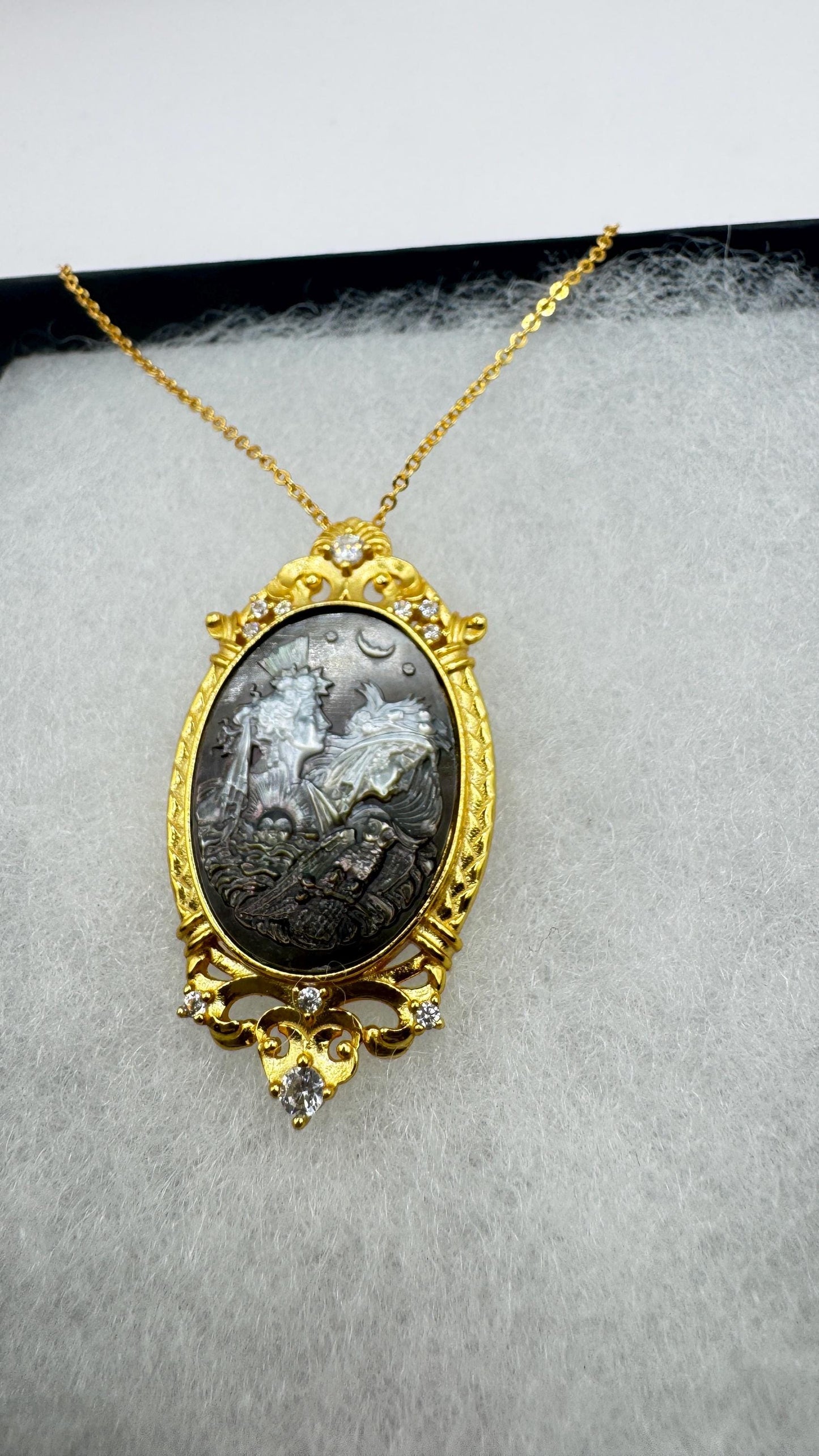 Vintage Moon Goddess Genuine Abalone Cameo Gold Sterling Silver Necklace Pin brooch