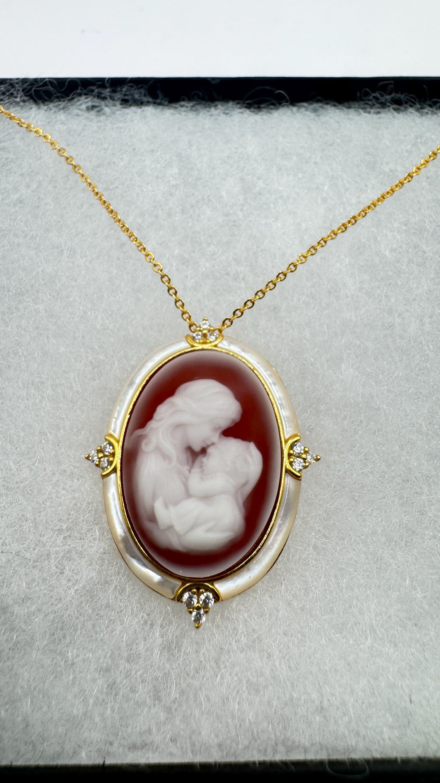 Vintage mother and child Onyx Cameo Choker gold 925 Sterling Silver Necklace Pin Brooch