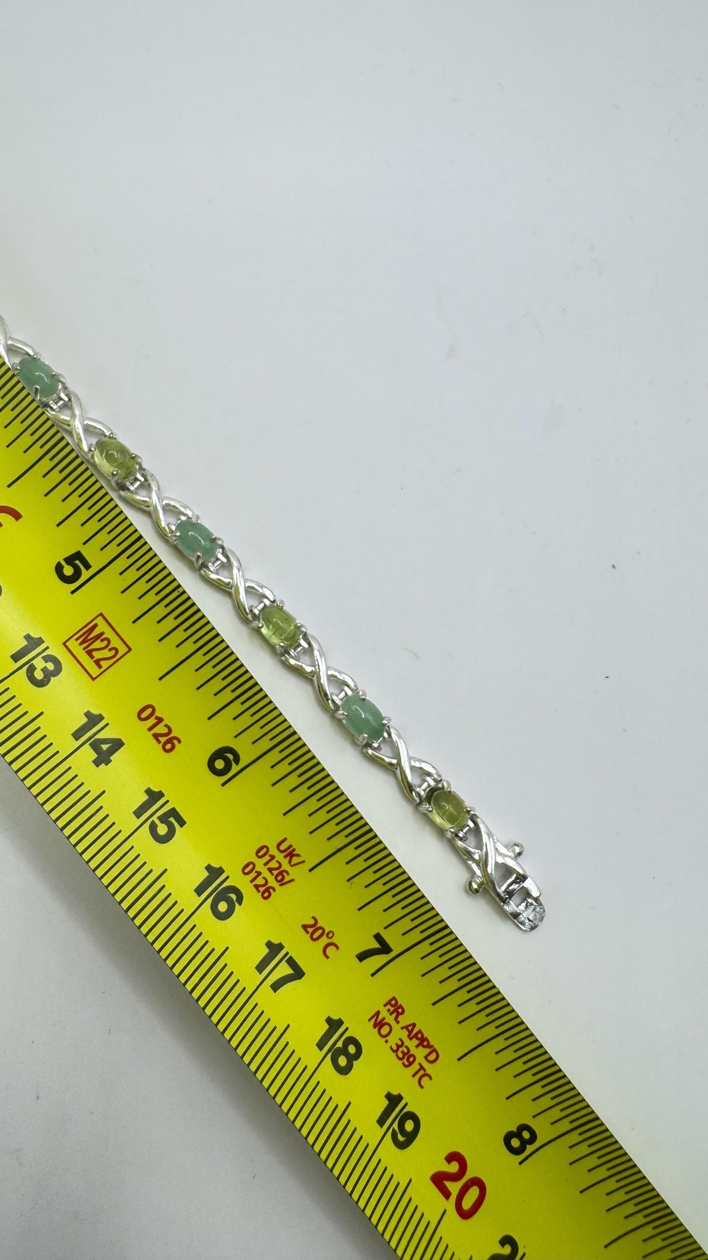 Vintage Green Peridot Nephrite Jade 925 Sterling Silver Bracelet