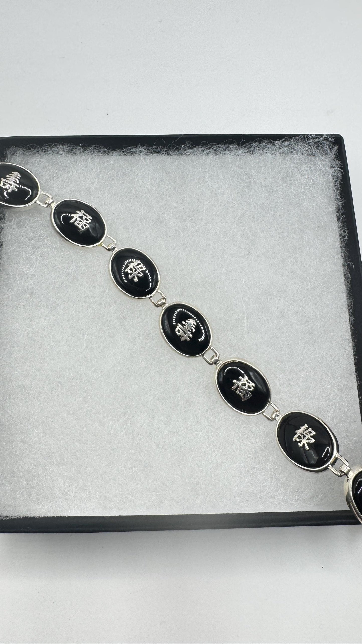 Vintage Hand Made 925% Sterling Silver Crystal Filligree Black Jet Onyx Cinese Lucky Bracelet