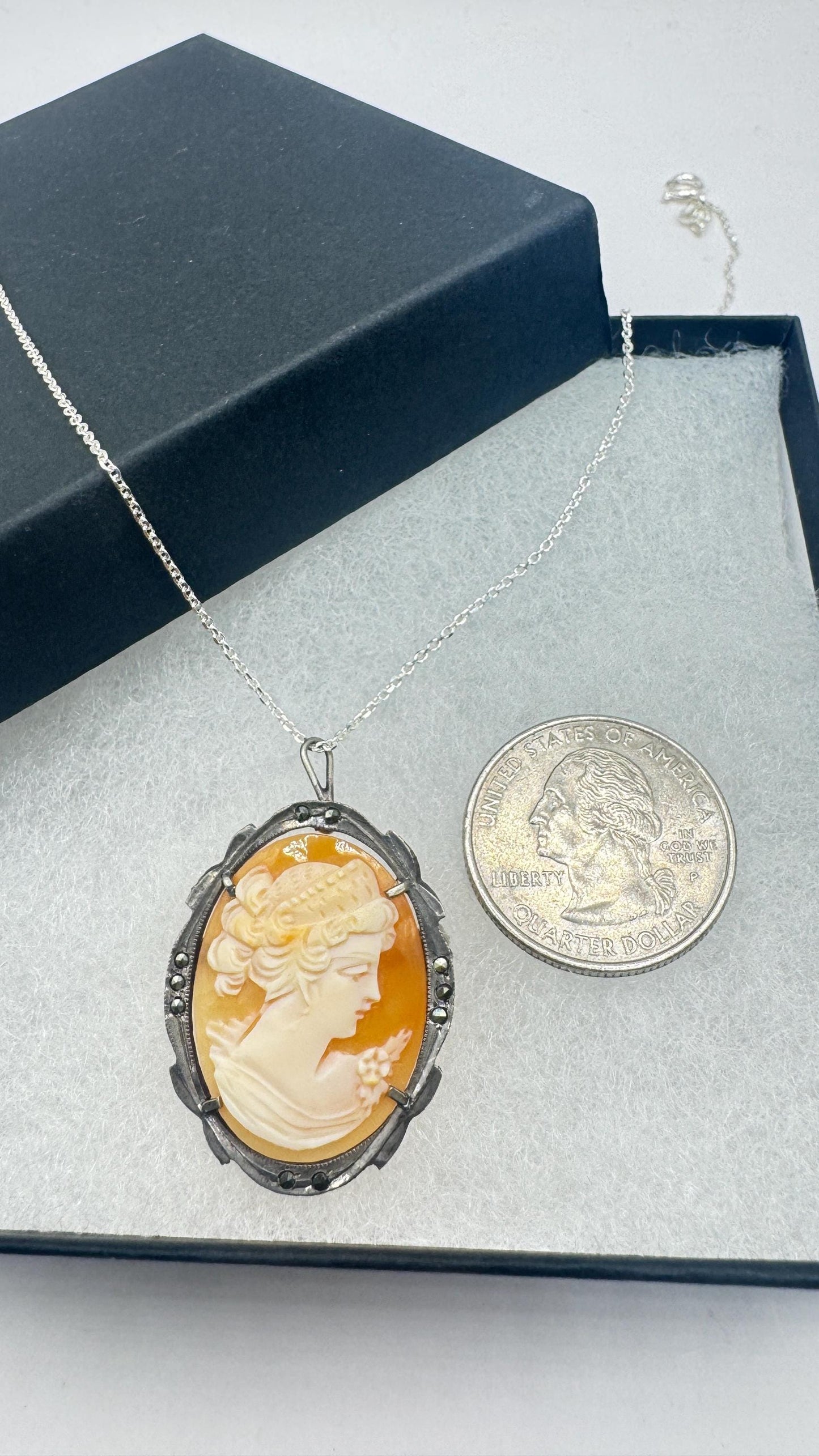 Vintage Shell Cameo 925 Sterling Silver Marcasite Necklace Choker pin brooch