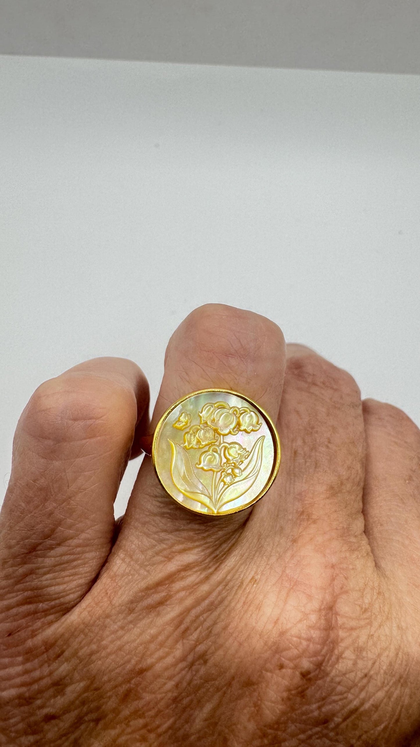 Vintage Lily of the Valley Abalone Cameo 925 Sterling Silver Ring