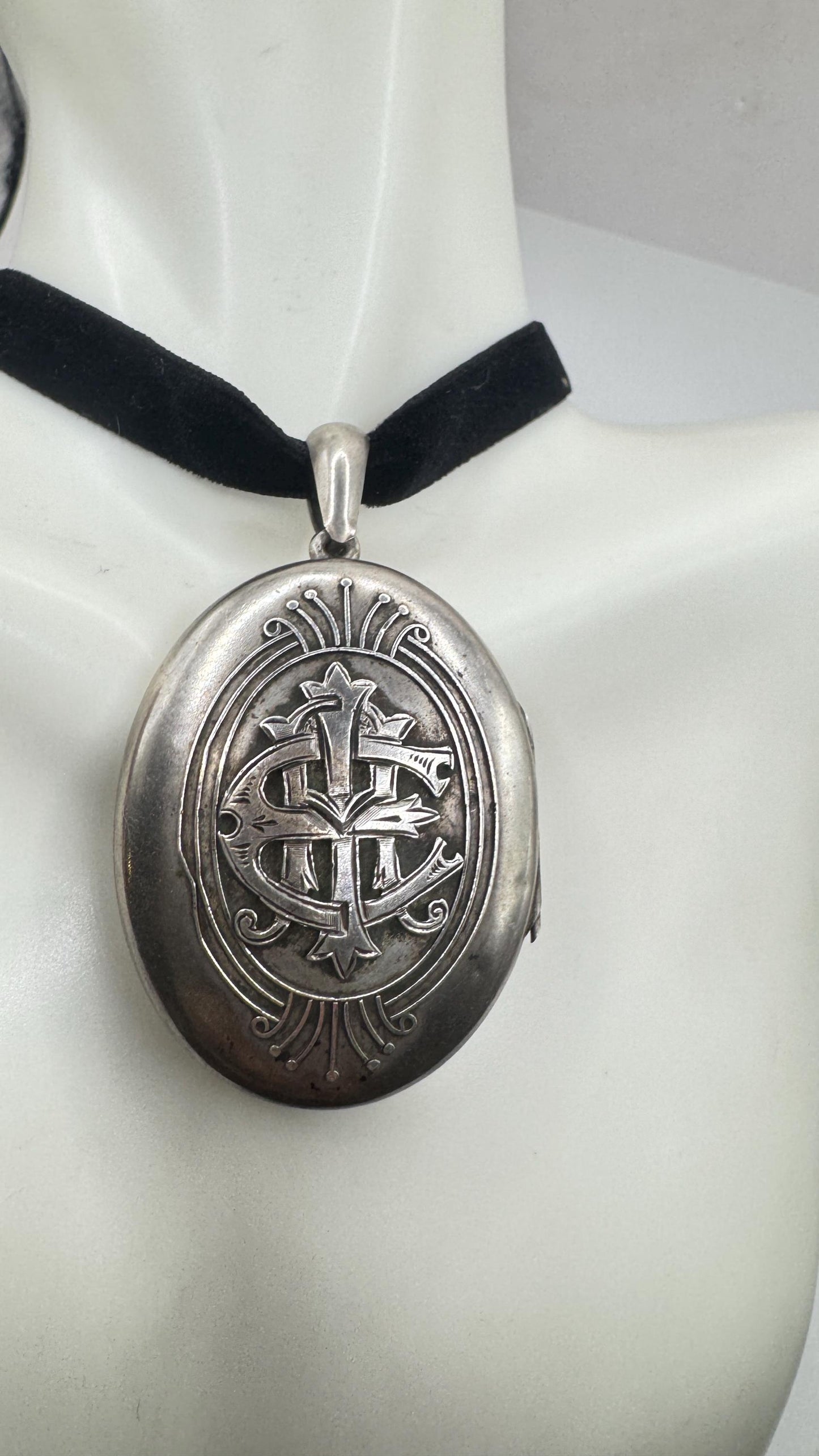 Vintage Locket Choker 925 Sterling Silver Necklace