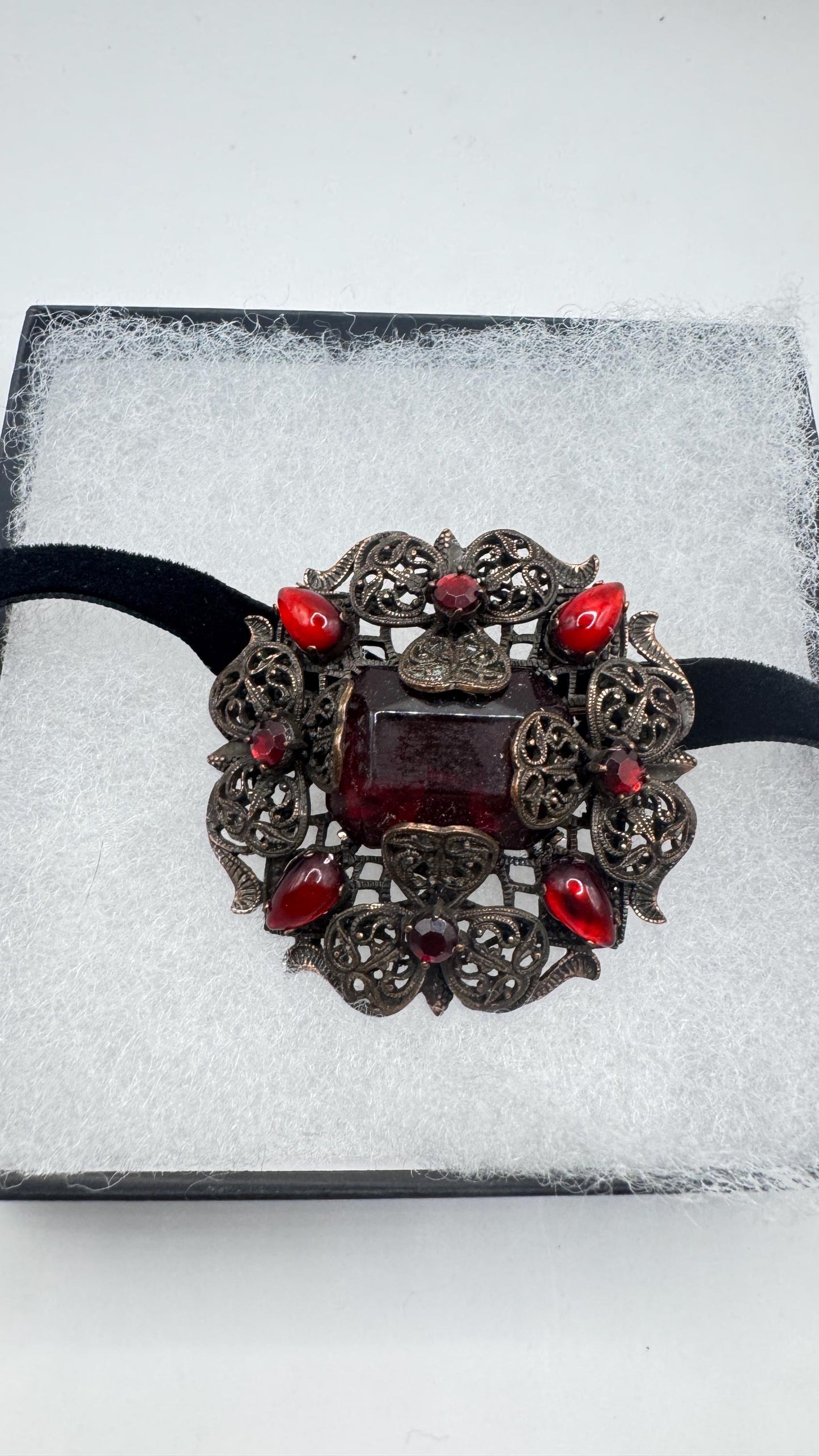 Vintage Rhinestone Green Crystal Brooch Pin