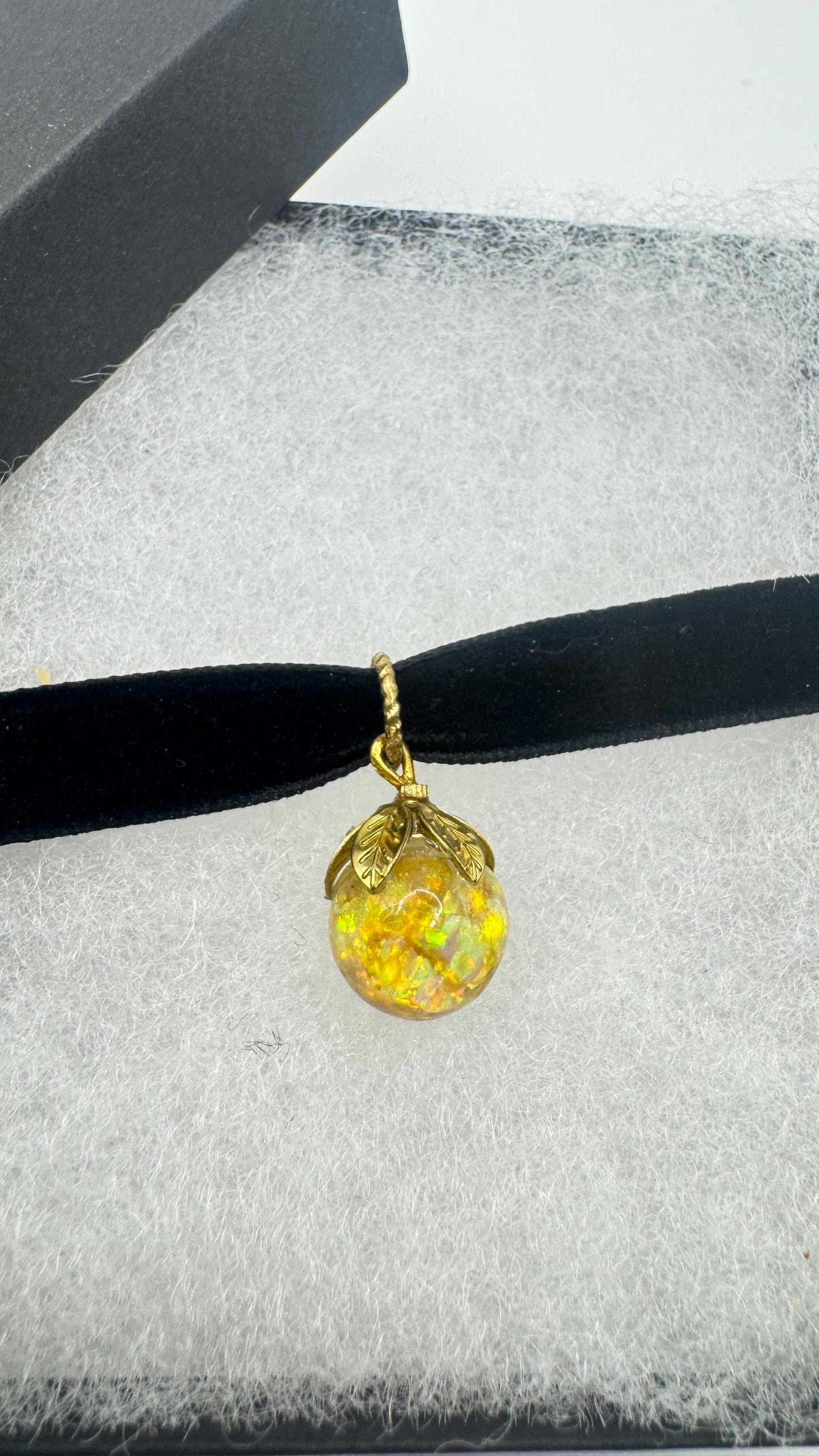 Vintage White Floating Opal Choker 925 Sterling Silver Pendant Necklace Black Choker