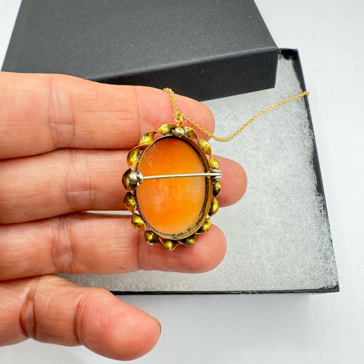 Vintage Shell Cameo Yellow Golden Filled Necklace Choker Pin Brooch