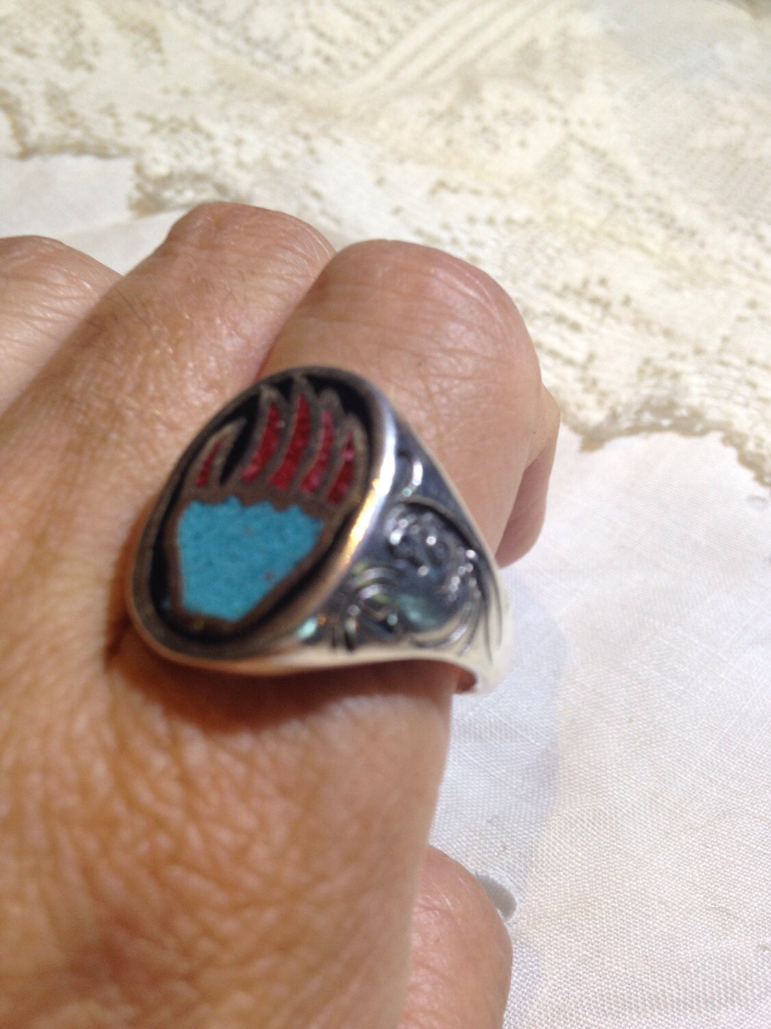 Vintage Native American Southwestern Style Turquoise Stone Inlay Mens Bear Paw Ring