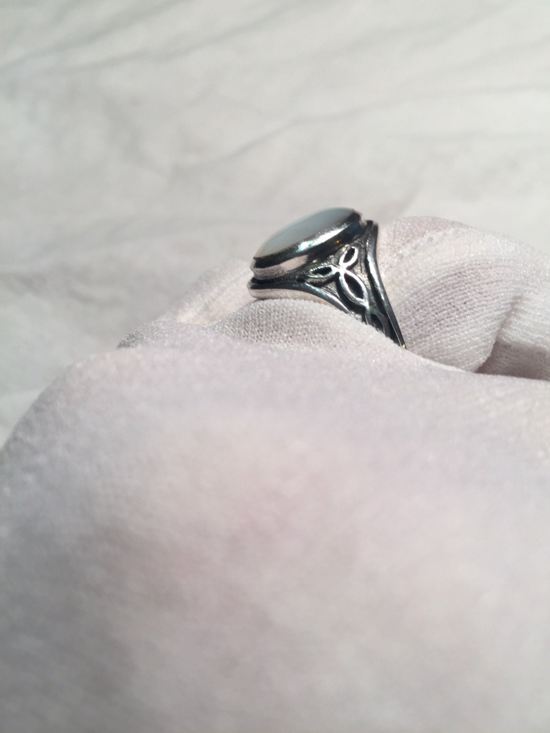 Antique White Mother of Pearl Filigree Sterling Silver Ring