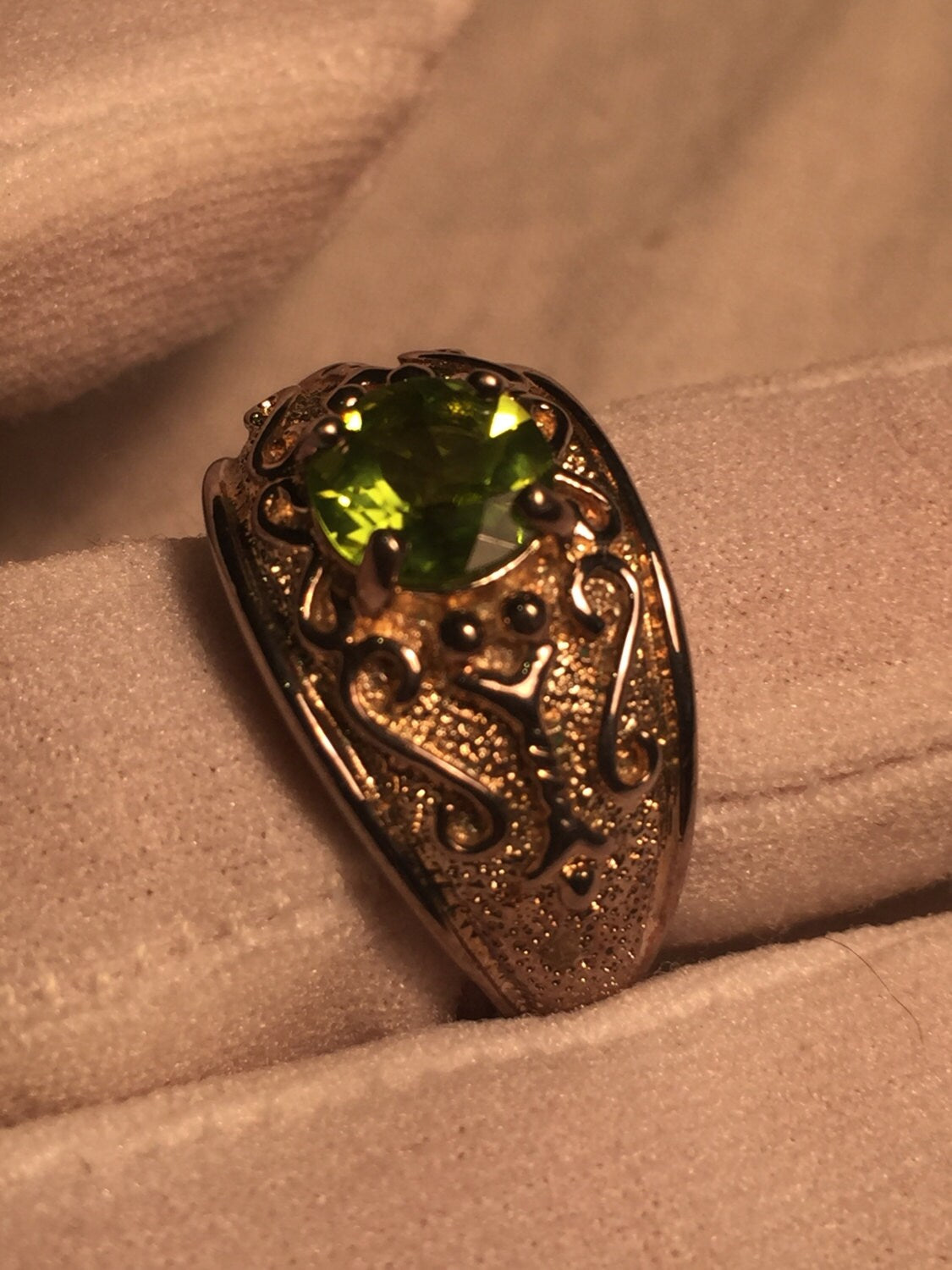 Vintage Handmade Genuine Green Peridot Filigree Setting 925 Sterling Silver Gothic Ring