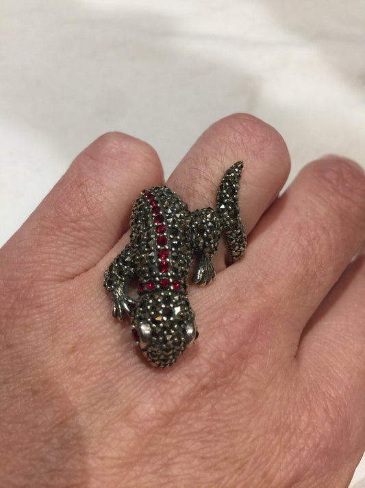 Vintage 1970's Sterling Silver red Crystal and marcasite Lizard Ring
